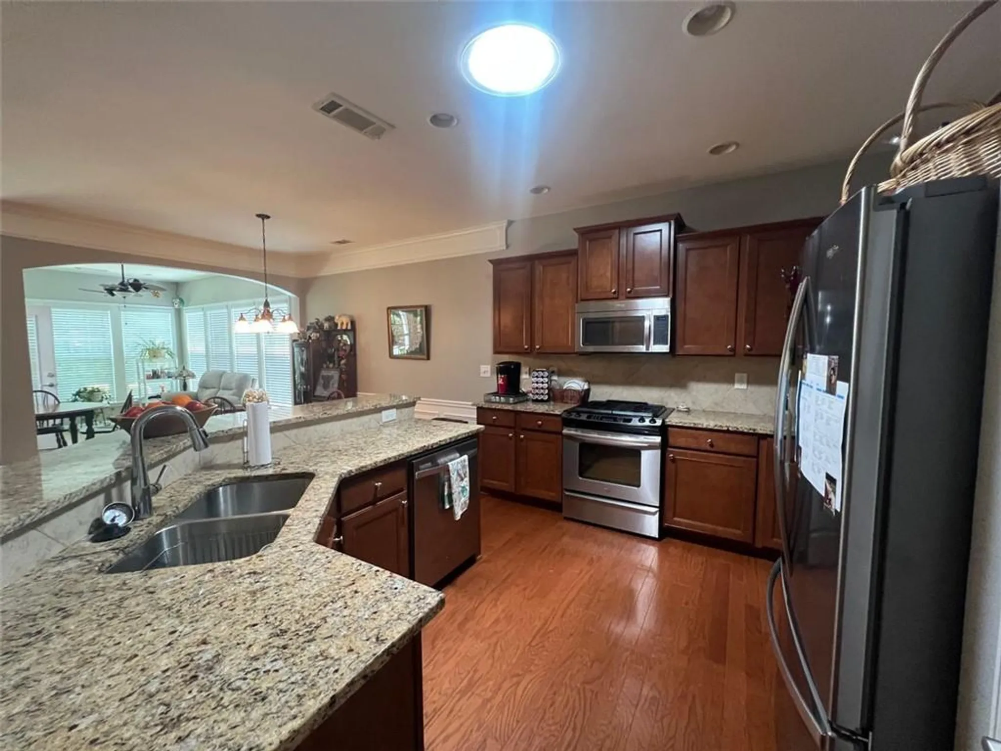 Property Slideshow image 9 of 52 | 6443 autumn crest ln, Hoschton, GA, 30548