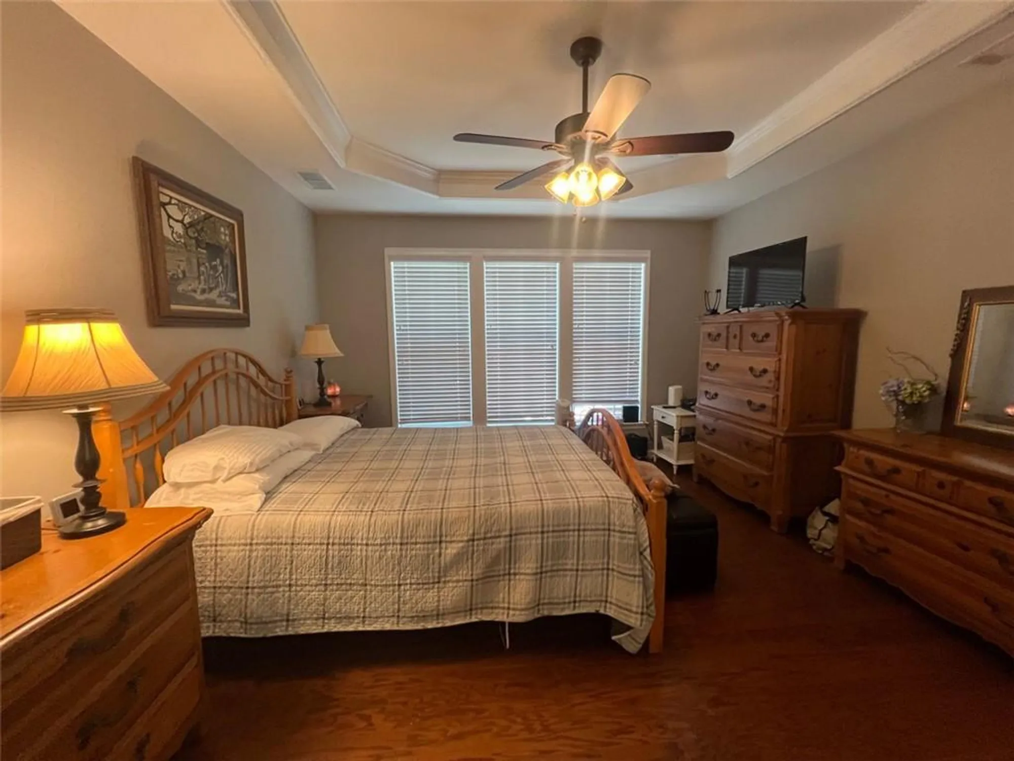 Property Slideshow image 11 of 52 | 6443 autumn crest ln, Hoschton, GA, 30548