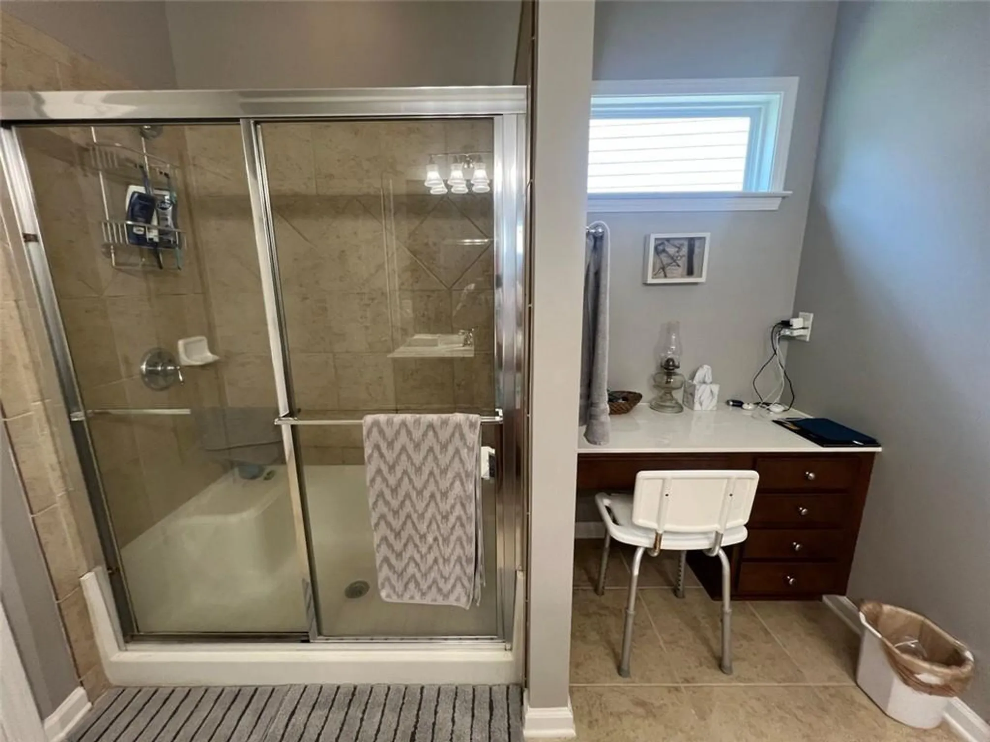 Property Slideshow image 17 of 52 | 6443 autumn crest ln, Hoschton, GA, 30548