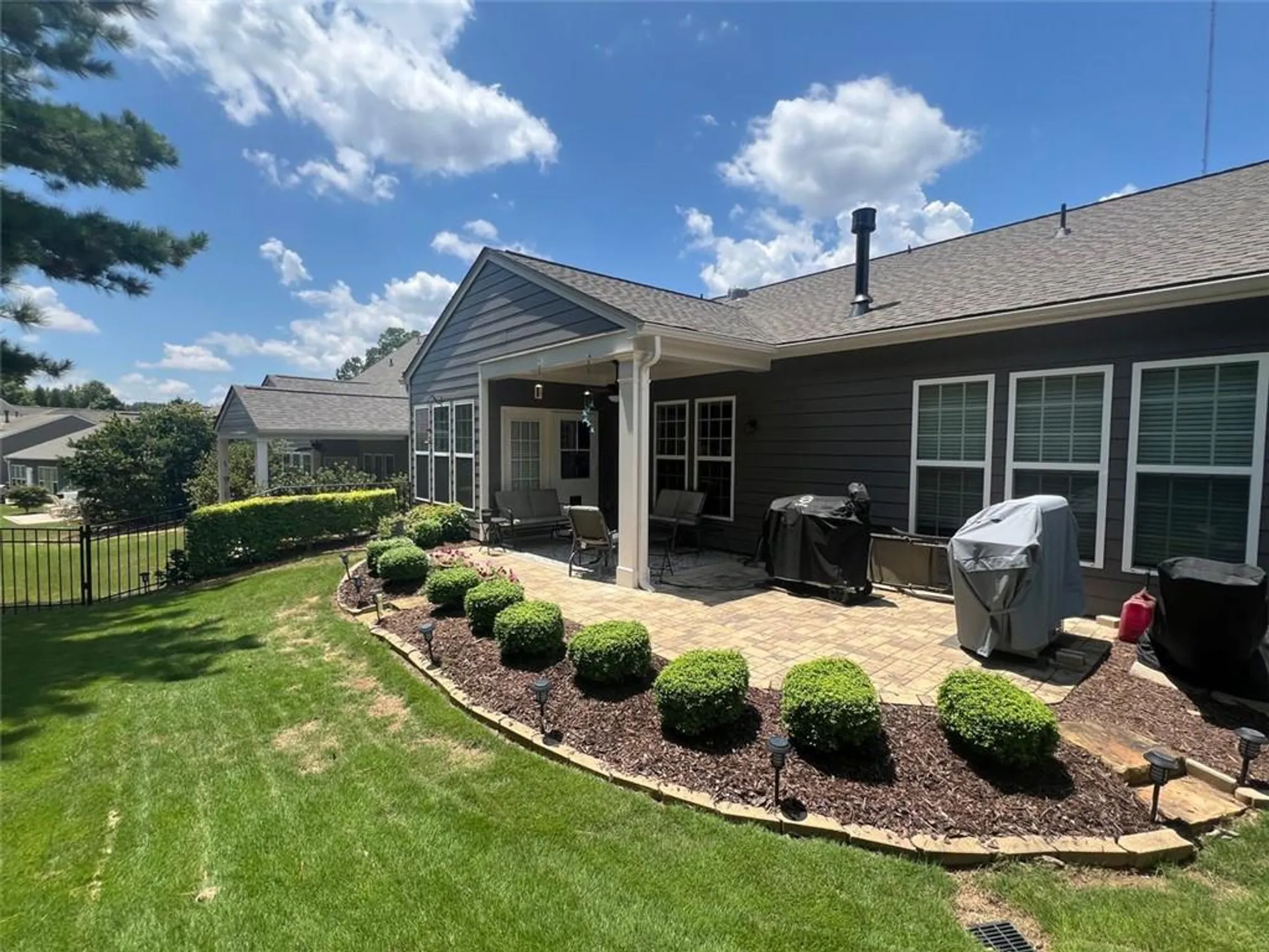 Property Slideshow image 29 of 52 | 6443 autumn crest ln, Hoschton, GA, 30548