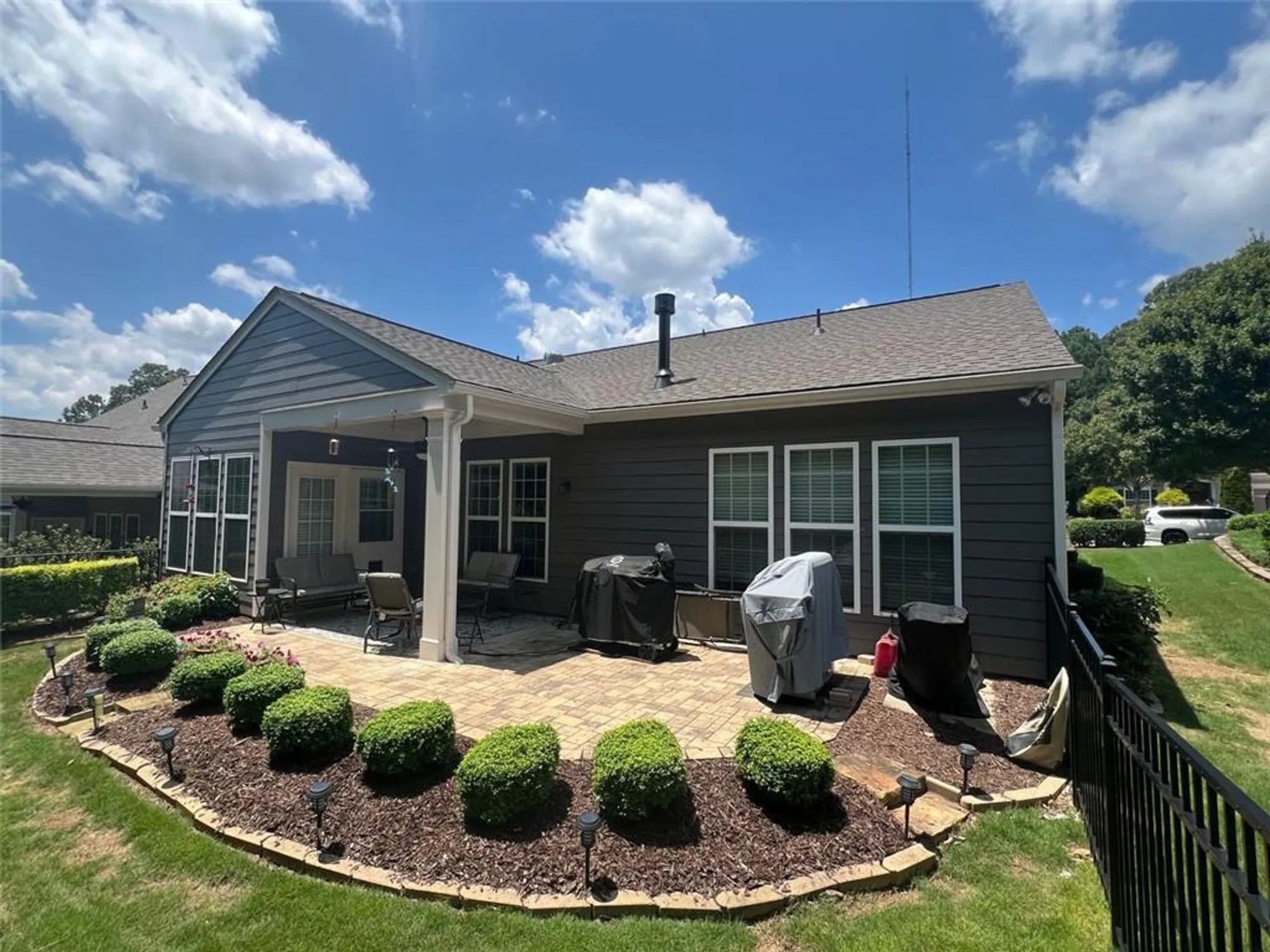 Property Slideshow image 30 of 52 | 6443 autumn crest ln, Hoschton, GA, 30548