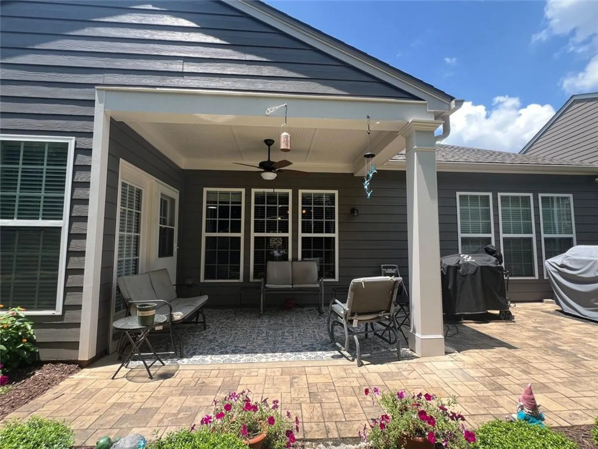 Property Slideshow image 34 of 52 | 6443 autumn crest ln, Hoschton, GA, 30548