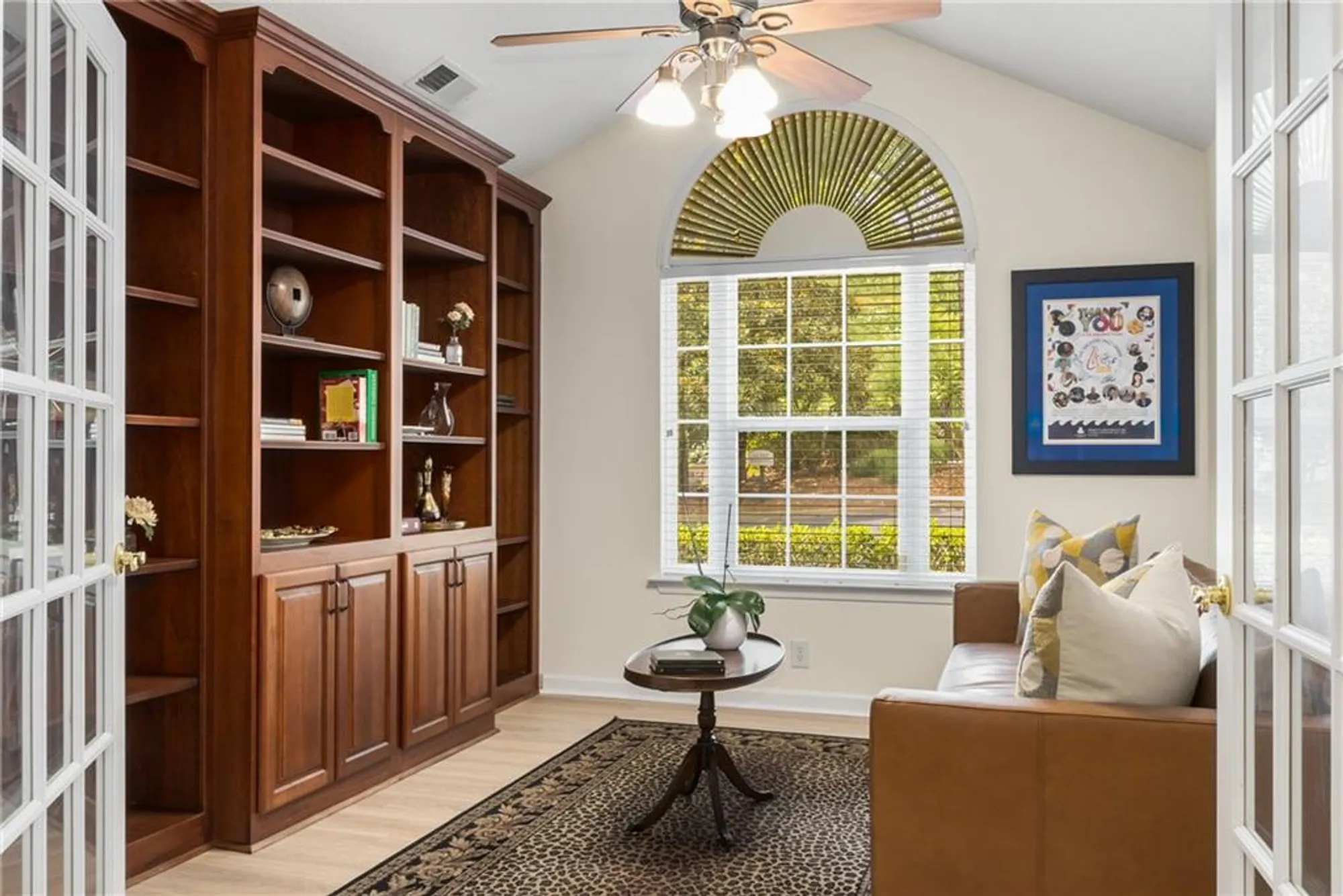 Property Slideshow image 12 of 36 | 3077 oakside cir, Alpharetta, GA, 30004