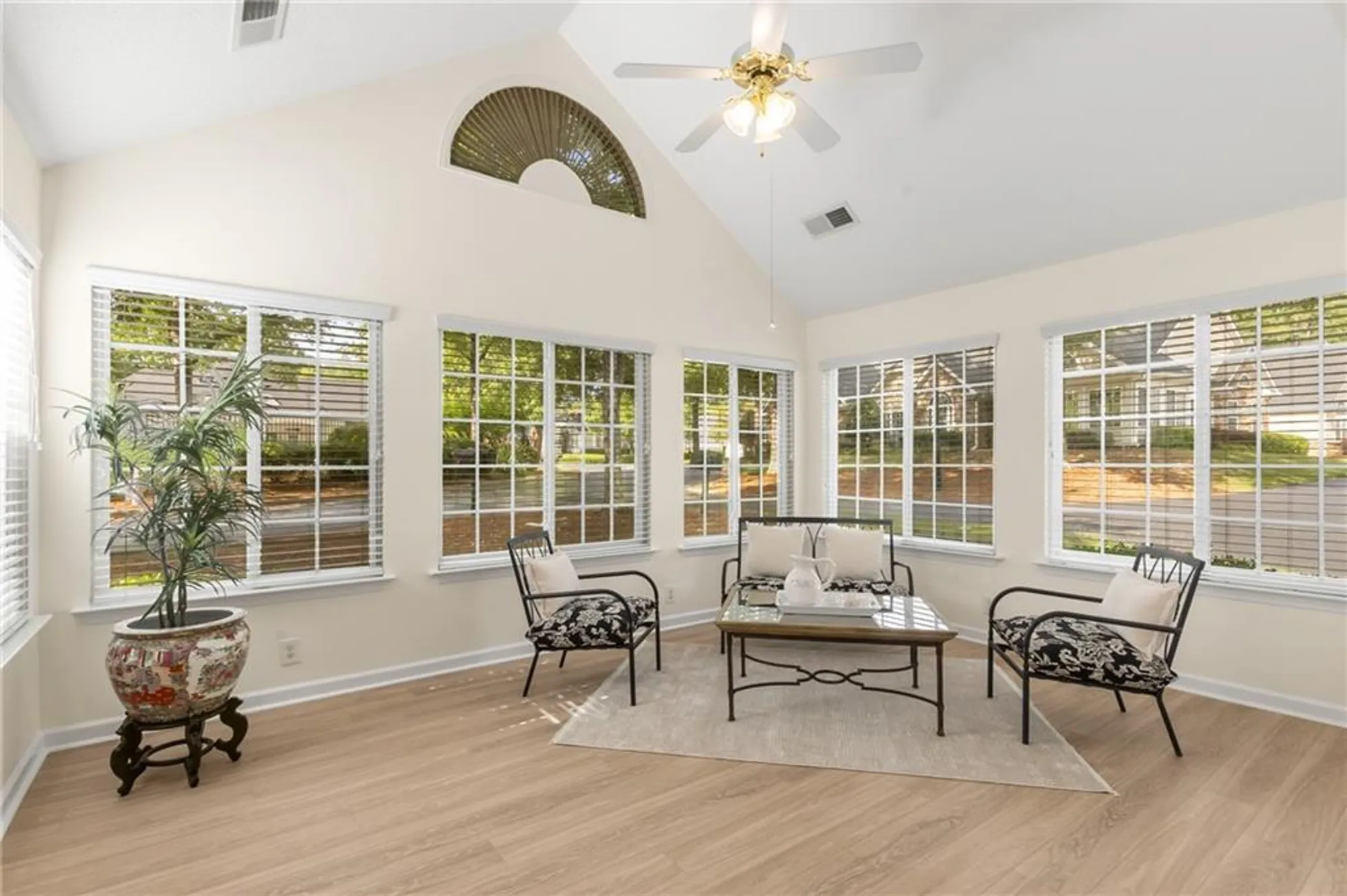 Property Slideshow image 8 of 36 | 3077 oakside cir, Alpharetta, GA, 30004