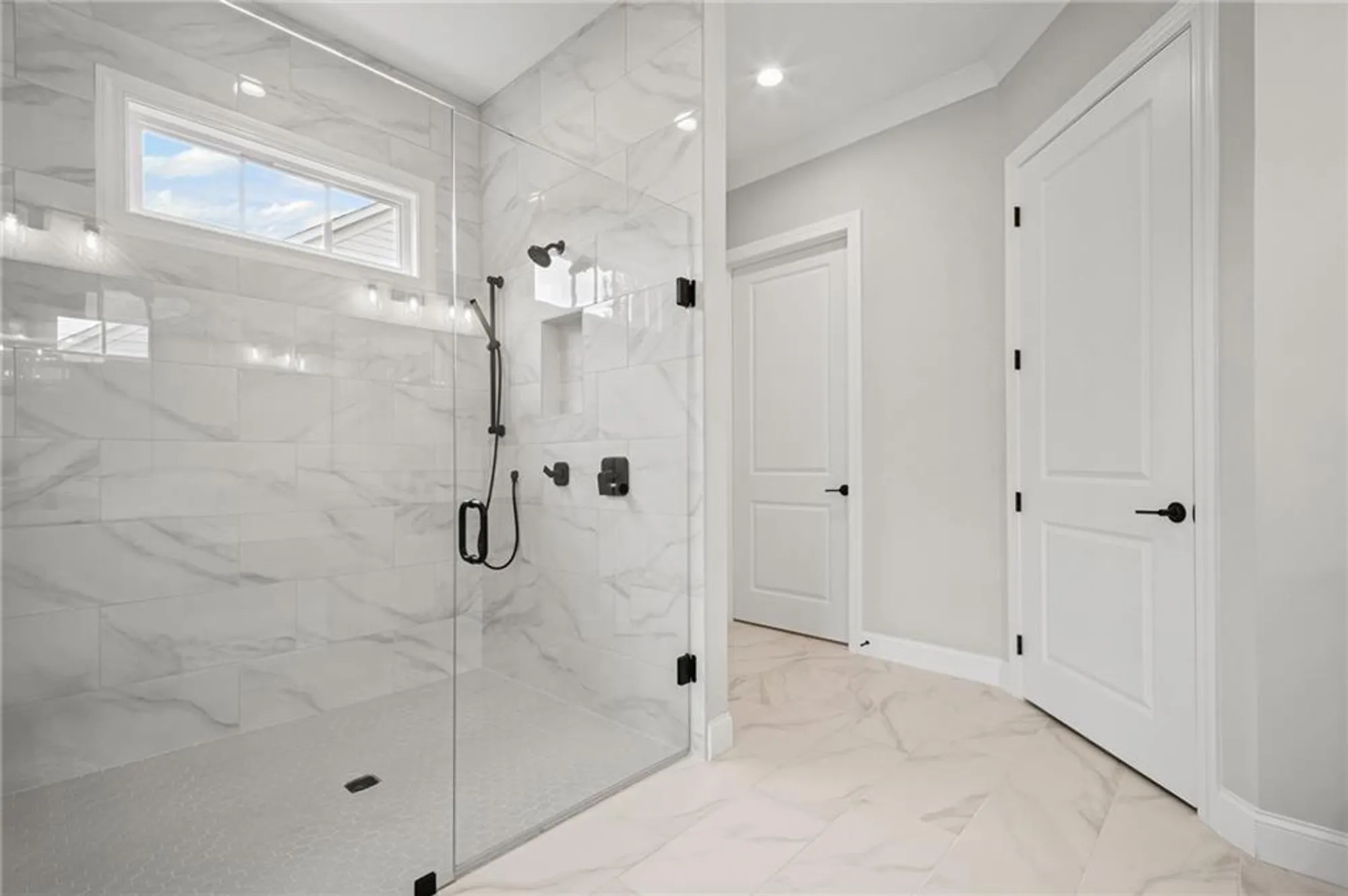 Property Slideshow image 12 of 53 | 1209 lakeside overlook, Canton, GA, 30114