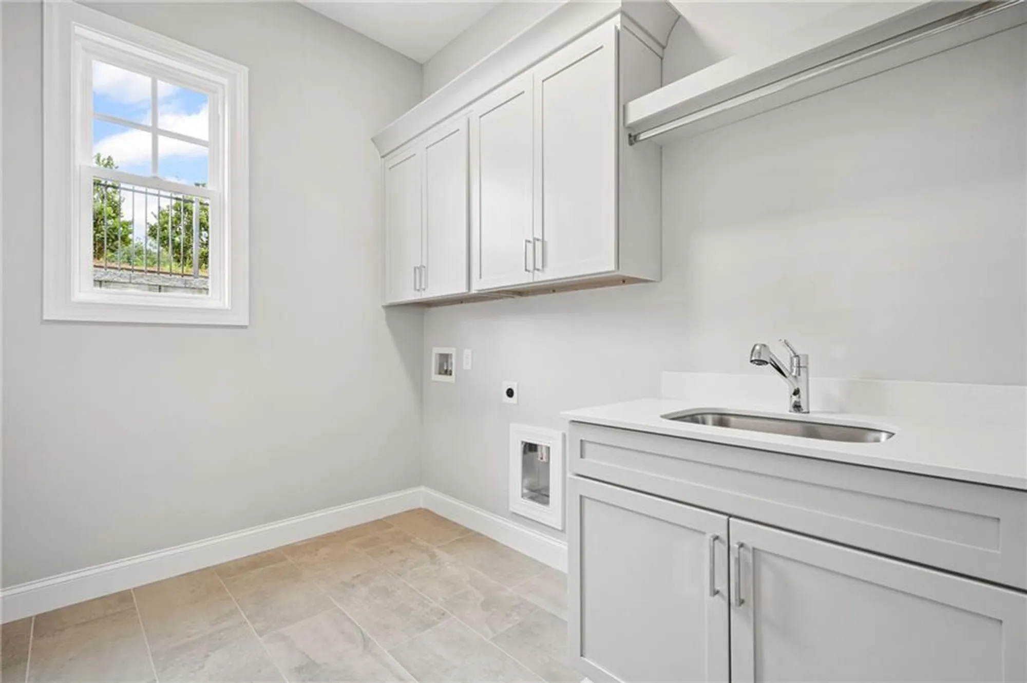 Property Slideshow image 10 of 53 | 1209 lakeside overlook, Canton, GA, 30114