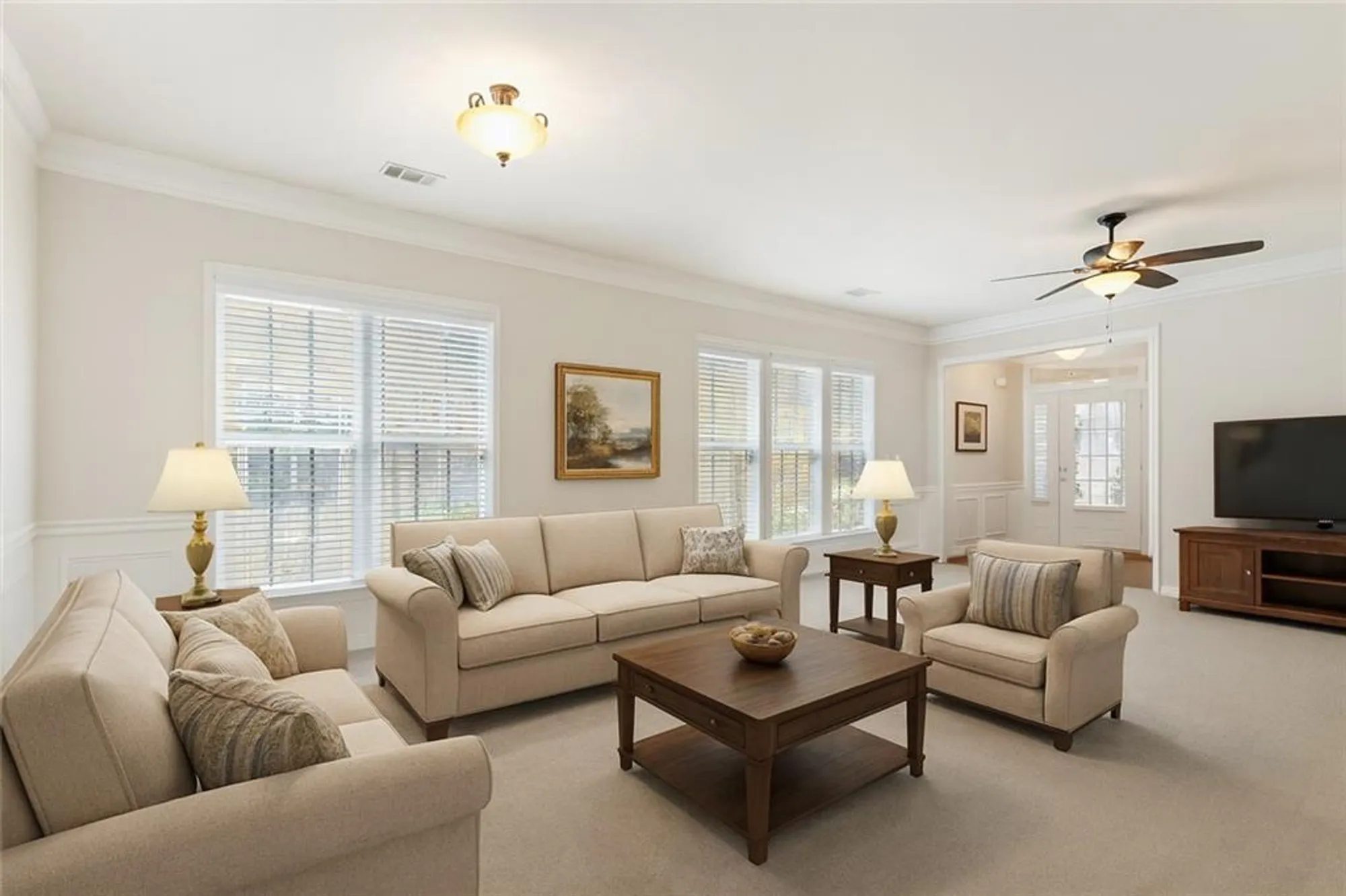 Property Slideshow image 10 of 47 | 6241 greenstone cir, Hoschton, GA, 30548