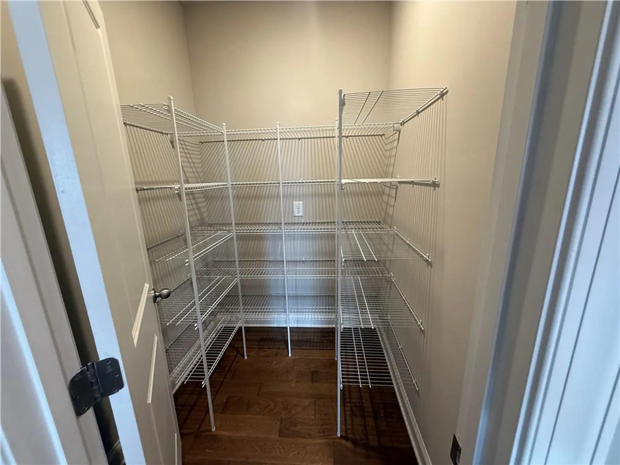 Property Slideshow image 6 of 34 | 329 lakeside trce, Canton, GA, 30115