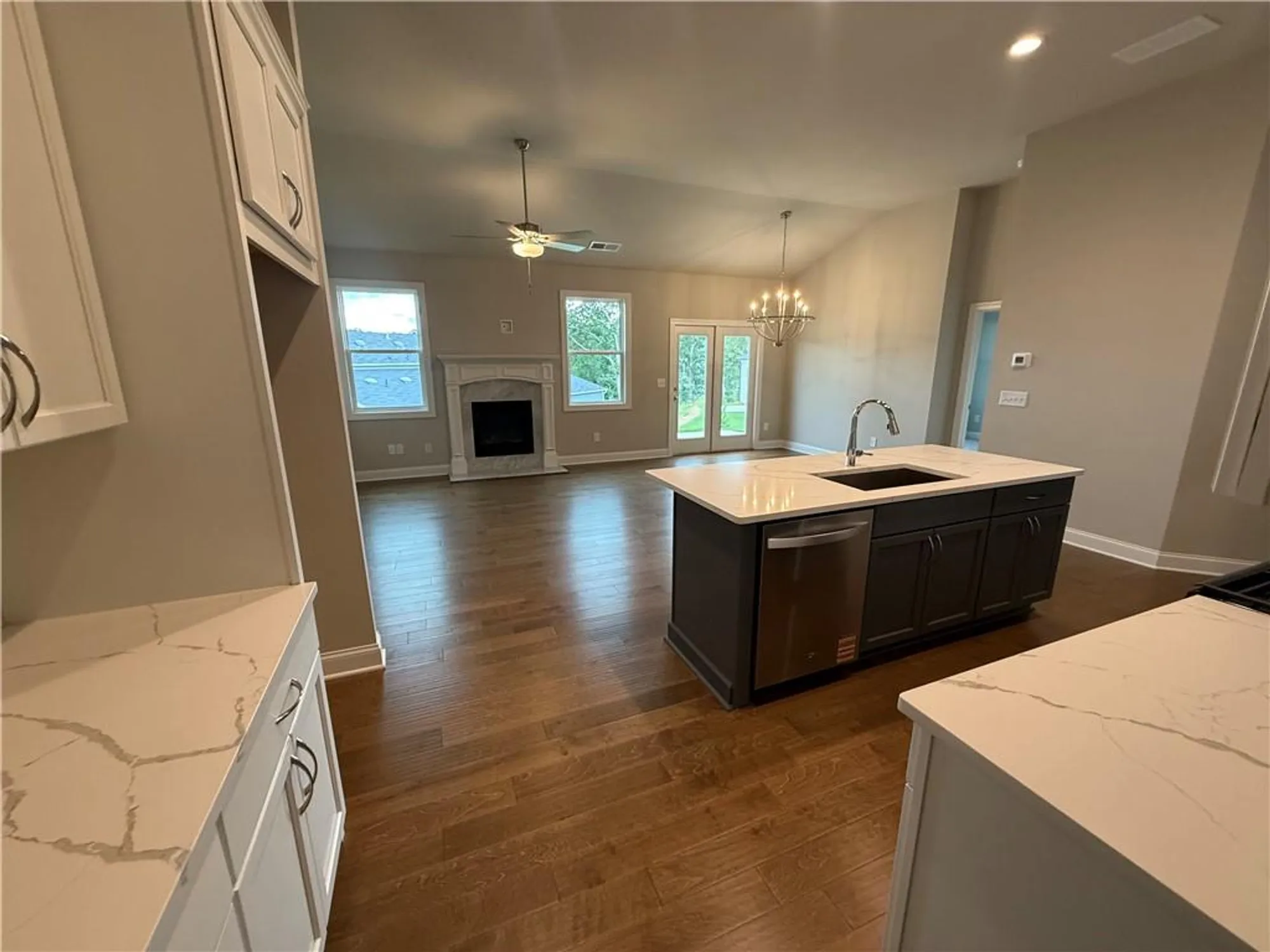 Property Slideshow image 4 of 34 | 329 lakeside trce, Canton, GA, 30115