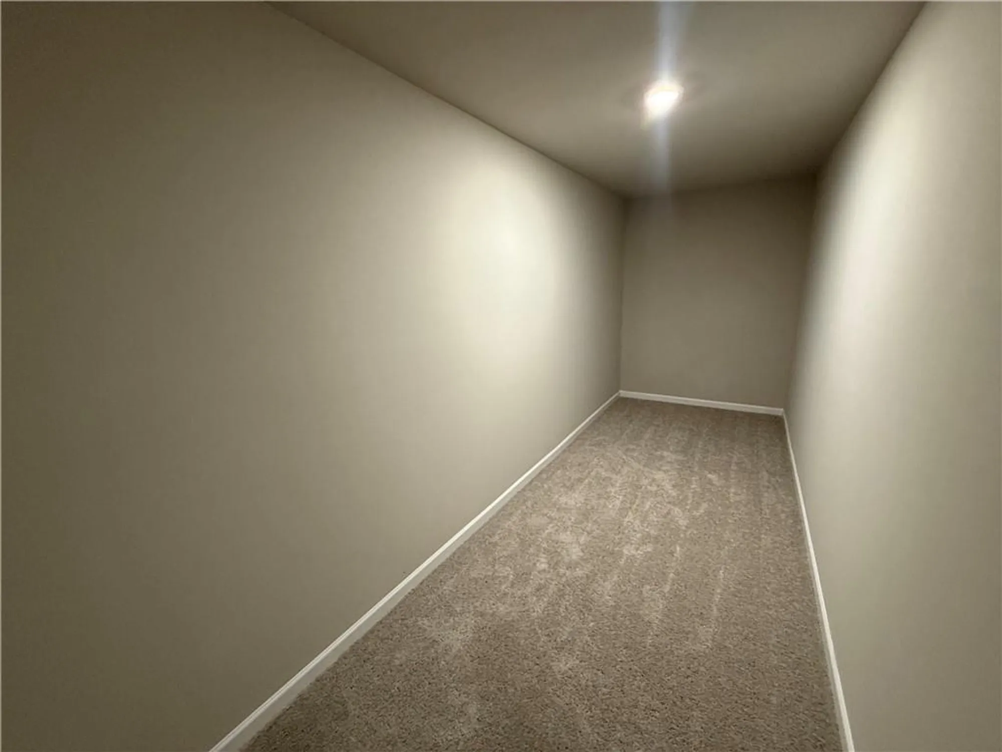 Property Slideshow image 16 of 34 | 329 lakeside trce, Canton, GA, 30115