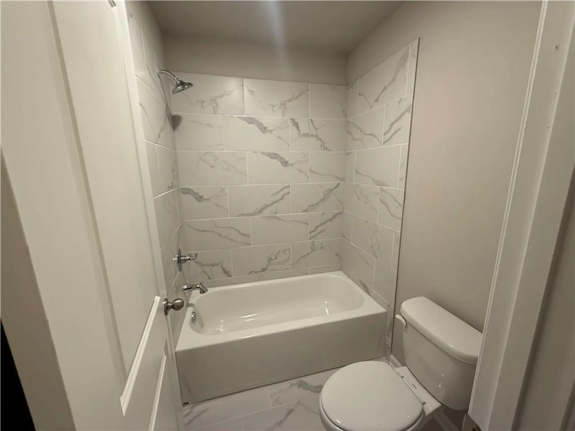 Property Slideshow image 17 of 34 | 329 lakeside trce, Canton, GA, 30115