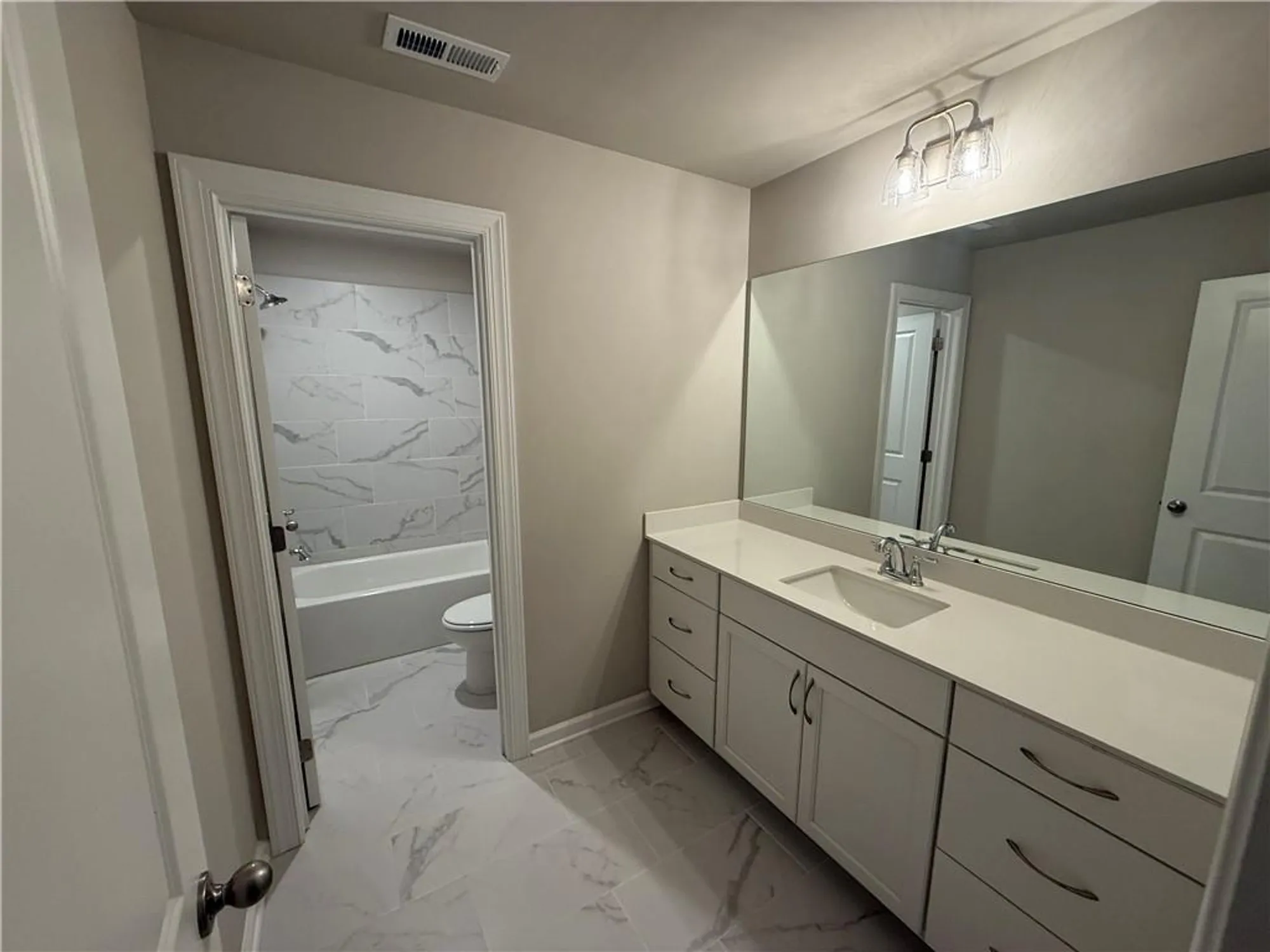 Property Slideshow image 18 of 34 | 329 lakeside trce, Canton, GA, 30115