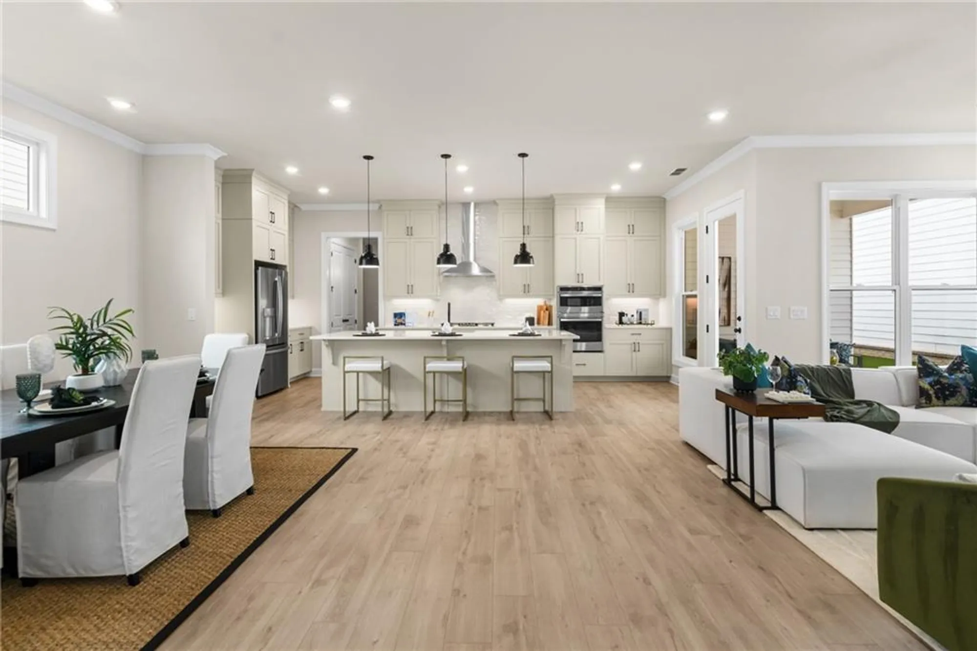 Property Slideshow image 5 of 65 | 533 godfrey dr, Cumming, GA, 30040