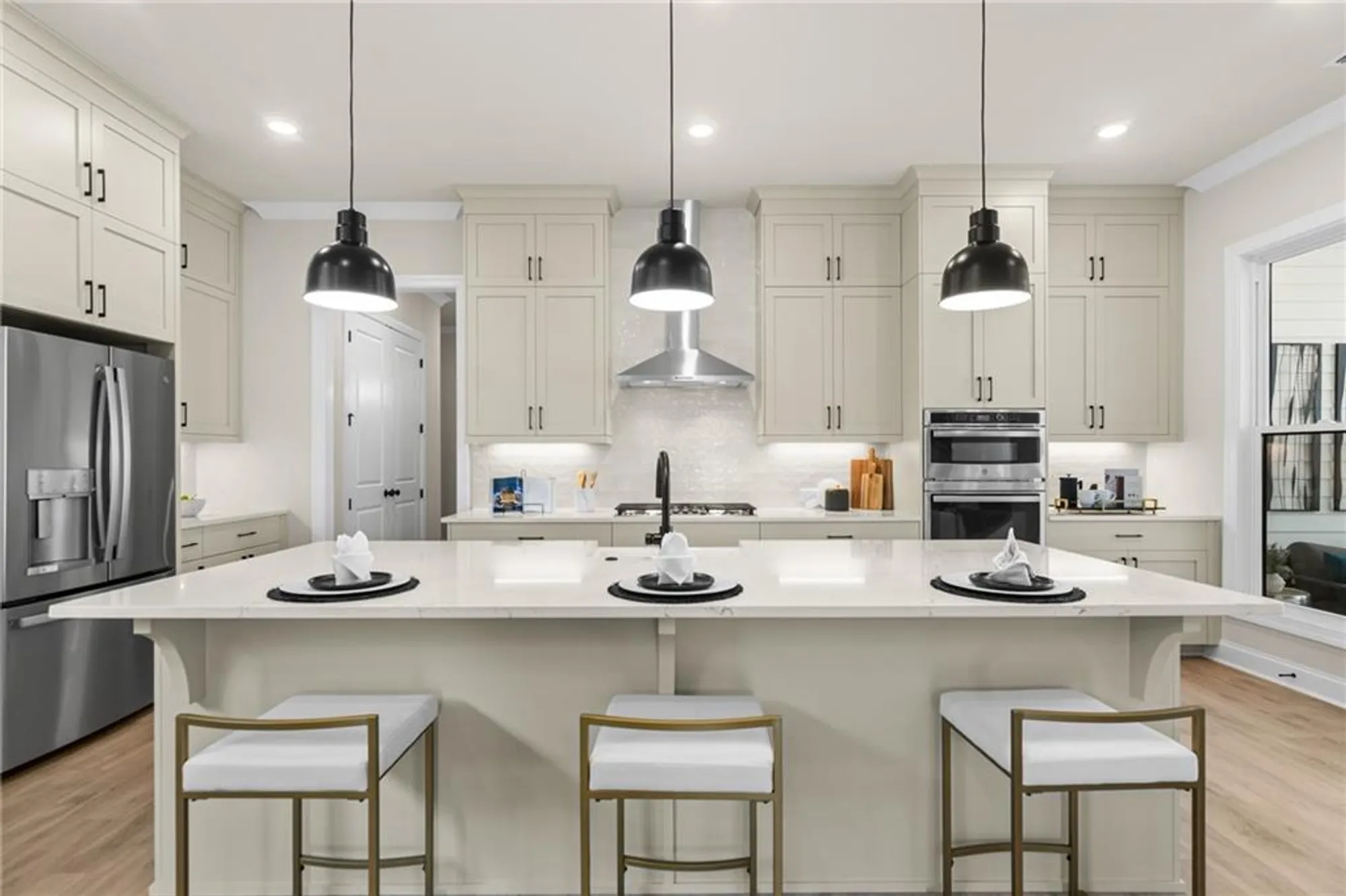 Property Slideshow image 10 of 65 | 533 godfrey dr, Cumming, GA, 30040