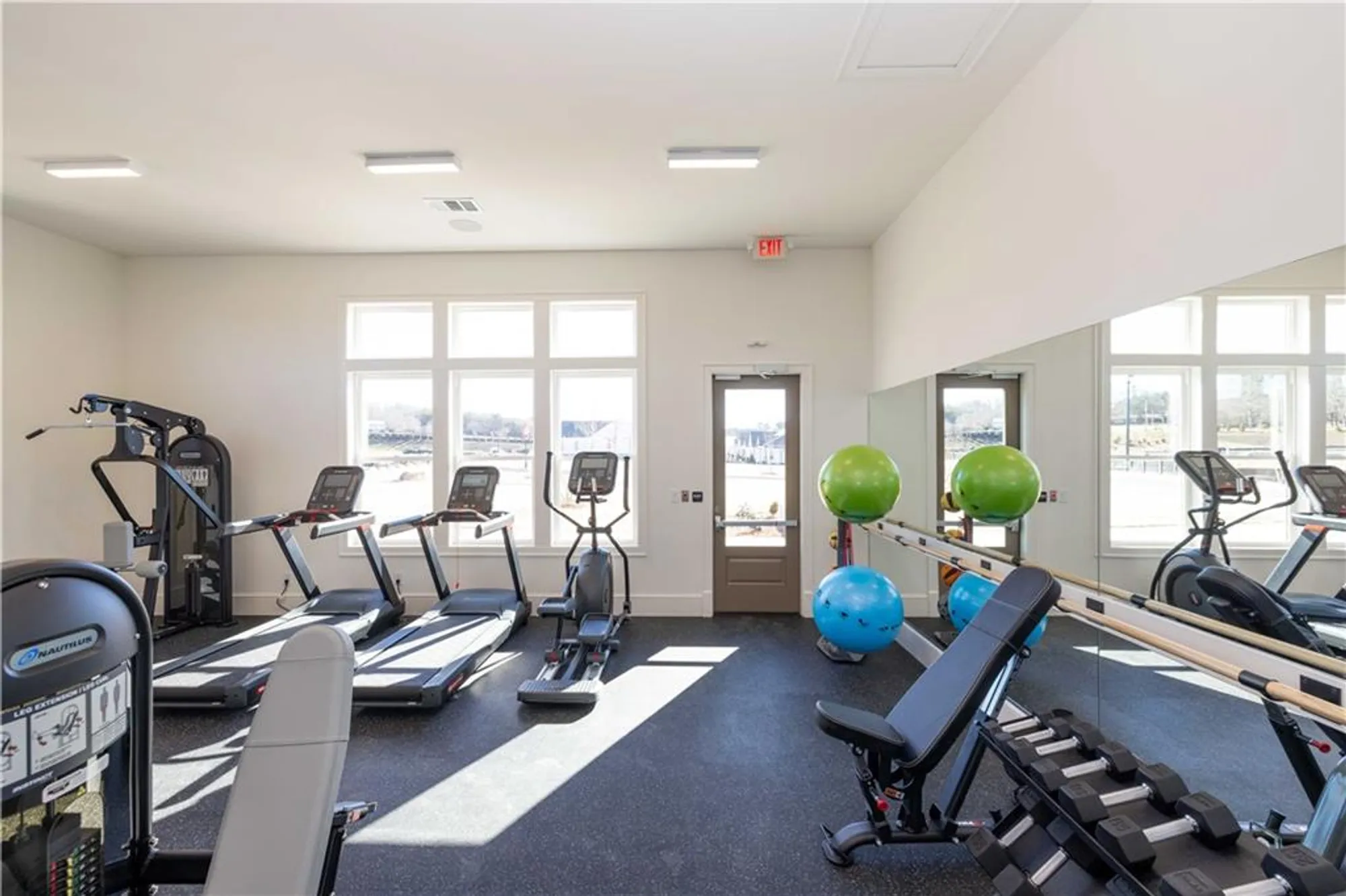 Property Slideshow image 44 of 65 | 533 godfrey dr, Cumming, GA, 30040