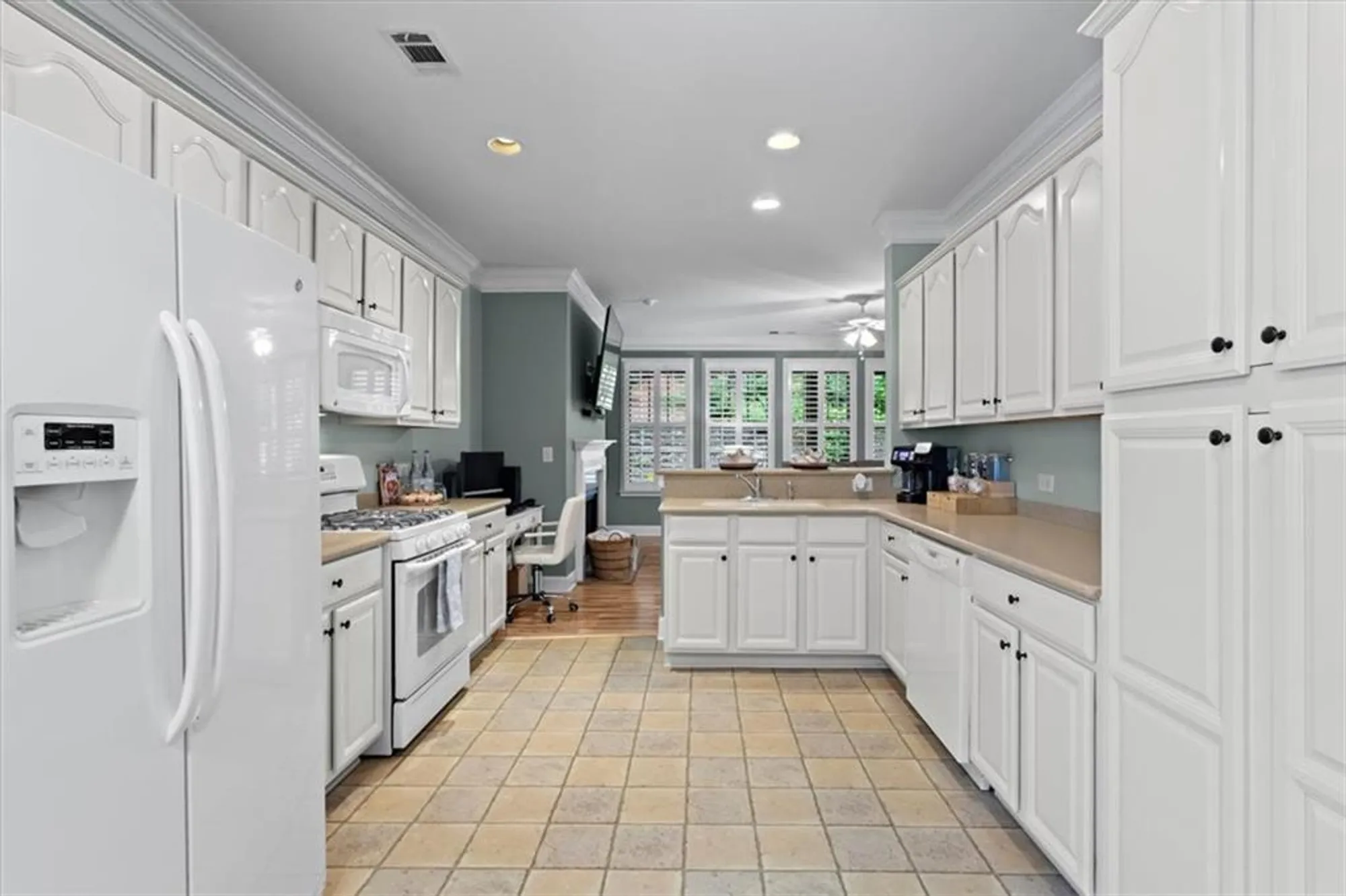 Property Slideshow image 14 of 57 | 235 balsam dr, Canton, GA, 30114