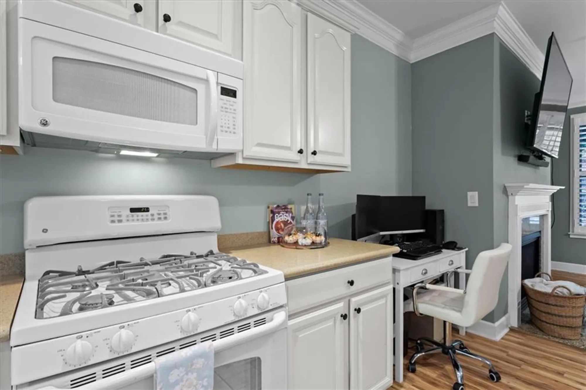 Property Slideshow image 18 of 57 | 235 balsam dr, Canton, GA, 30114