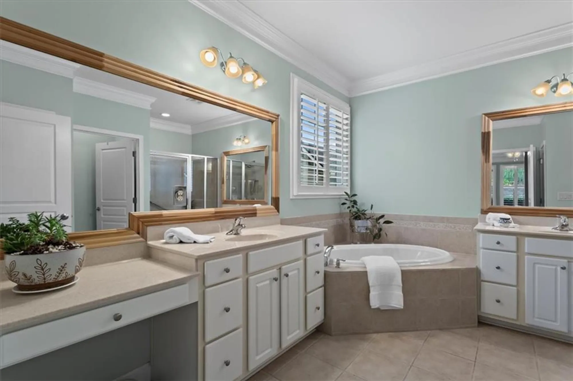 Property Slideshow image 26 of 57 | 235 balsam dr, Canton, GA, 30114