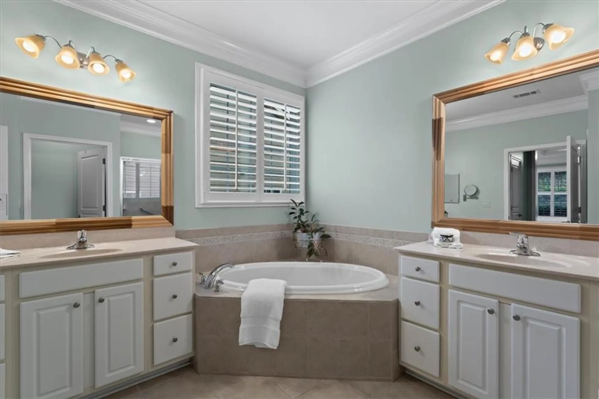 Property Slideshow image 27 of 57 | 235 balsam dr, Canton, GA, 30114