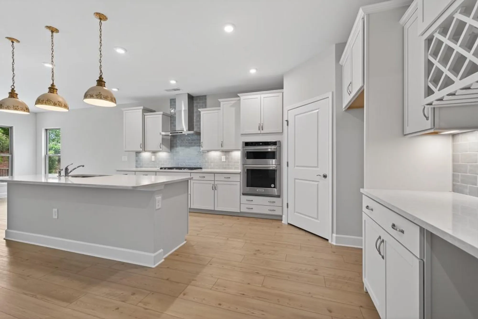 Property Slideshow image 13 of 38 | 5517 oak knoll ct, Hoschton, GA, 30548