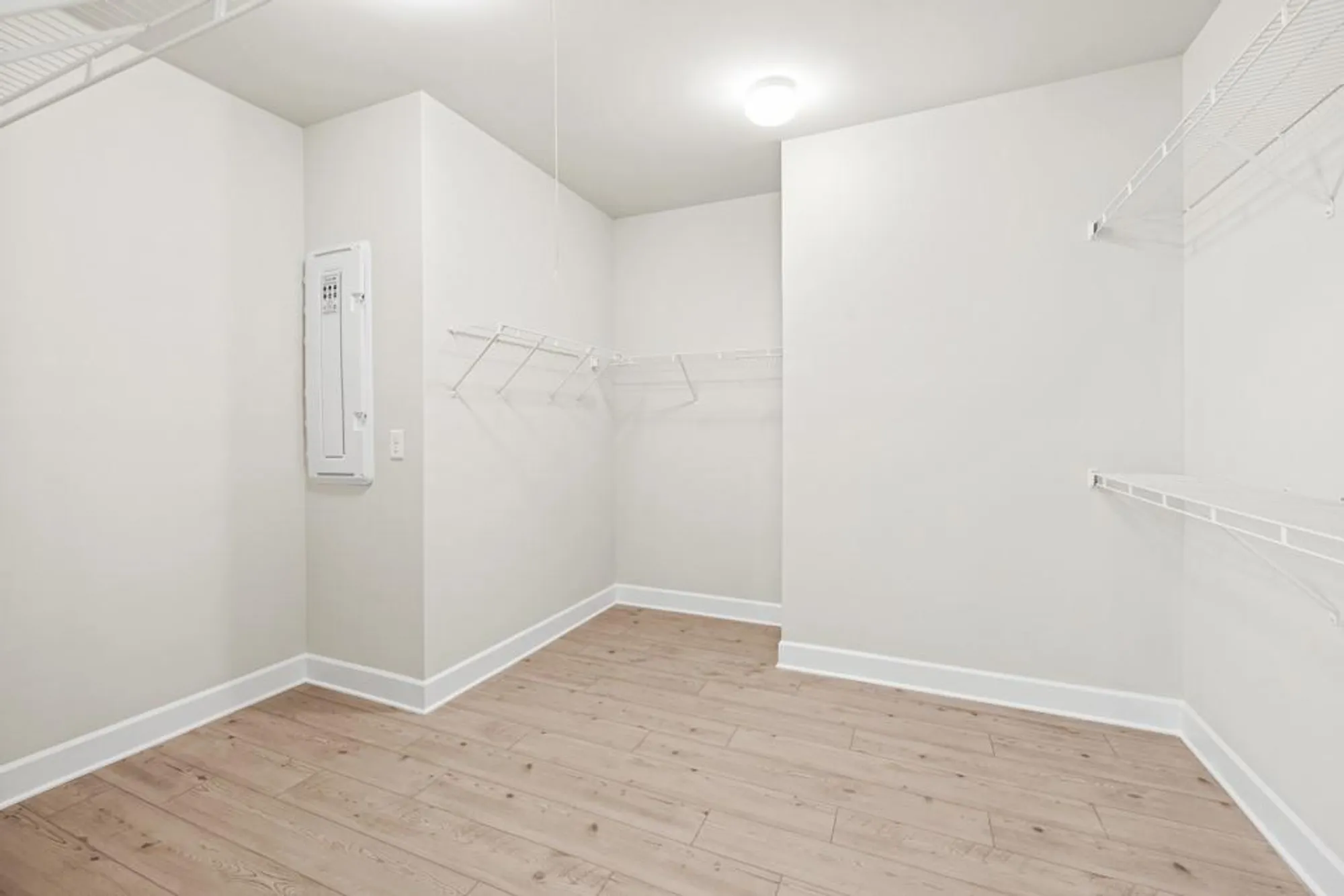 Property Slideshow image 22 of 38 | 5517 oak knoll ct, Hoschton, GA, 30548