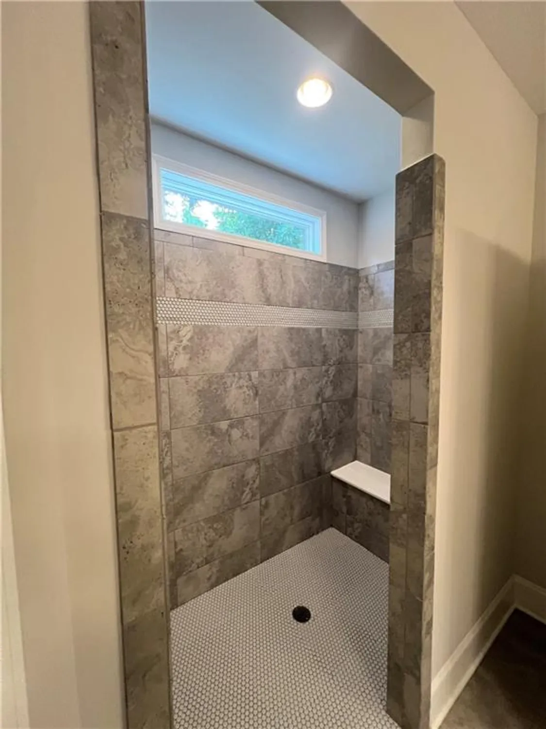 Property Slideshow image 11 of 23 | 920 lucky ln, Woodstock, GA, 30188