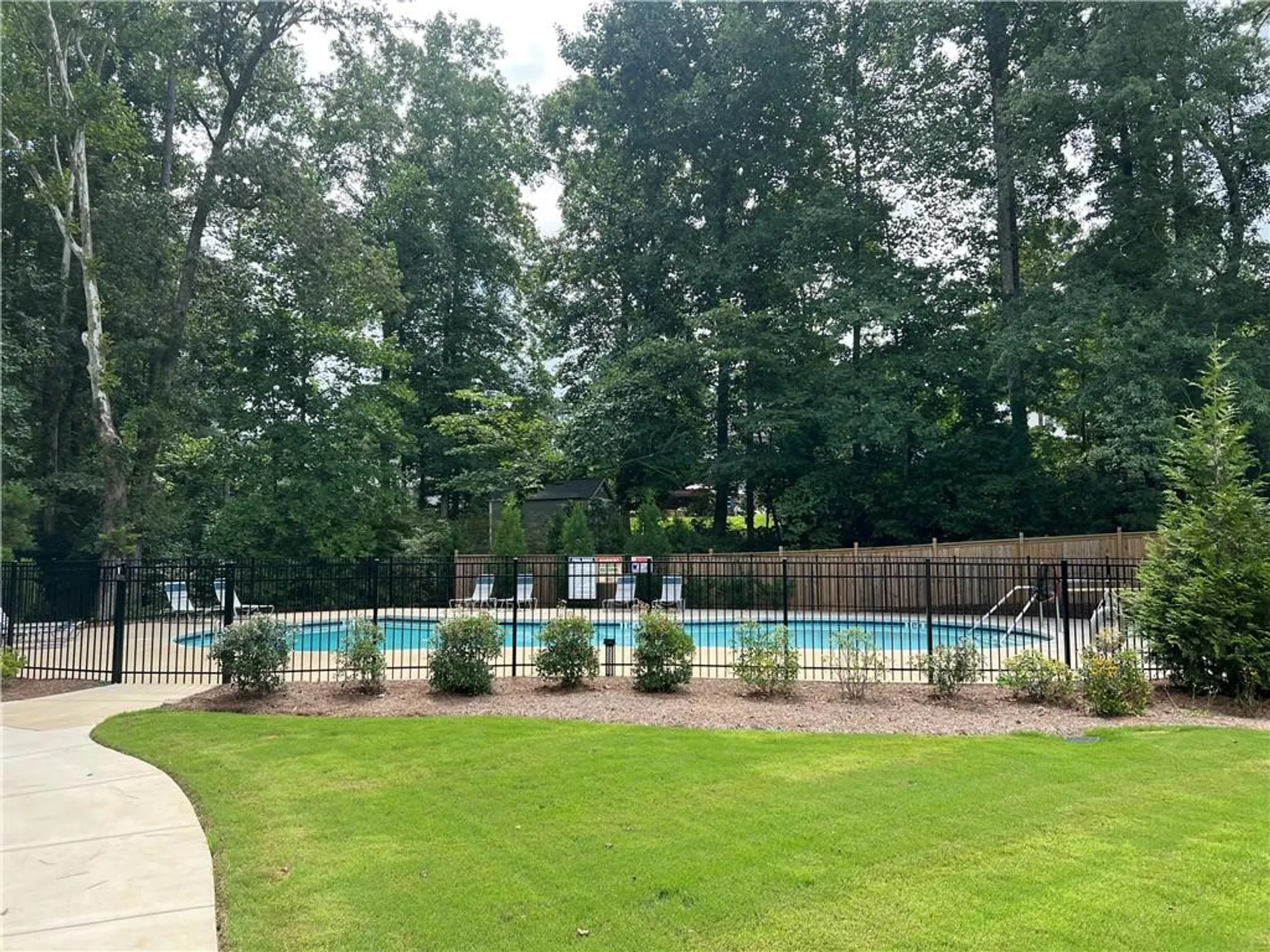 Property Slideshow image 22 of 23 | 920 lucky ln, Woodstock, GA, 30188