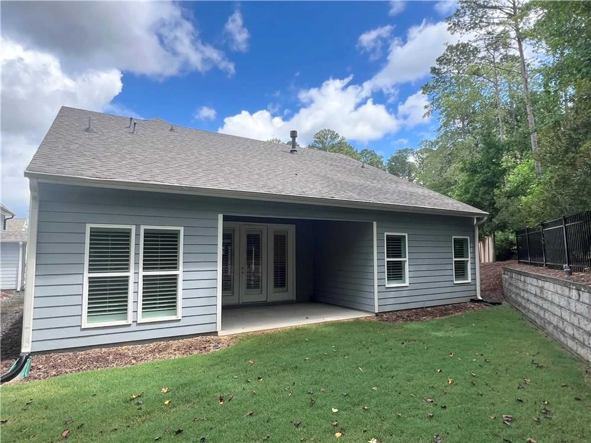 Property Slideshow image 20 of 23 | 920 lucky ln, Woodstock, GA, 30188