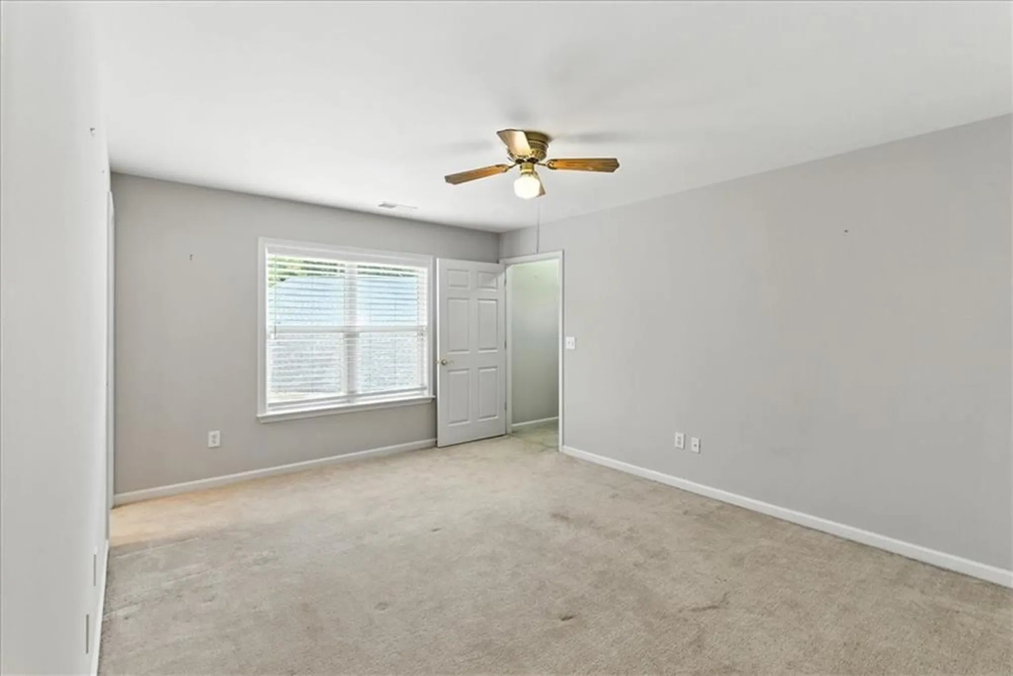 Property Slideshow image 29 of 55 | 3637 spring beauty ct, Powder Springs, GA, 30127