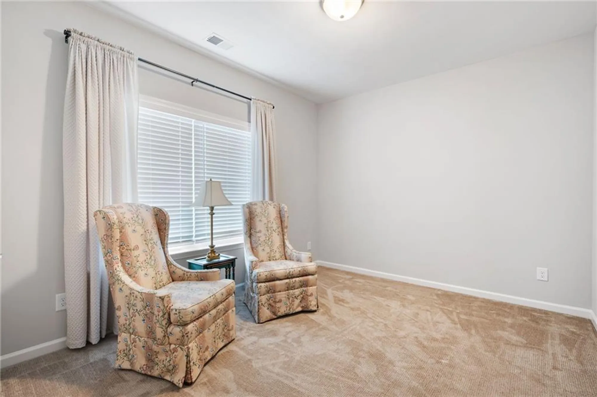 Property Slideshow image 32 of 41 | 306 serenity way, Woodstock, GA, 30188