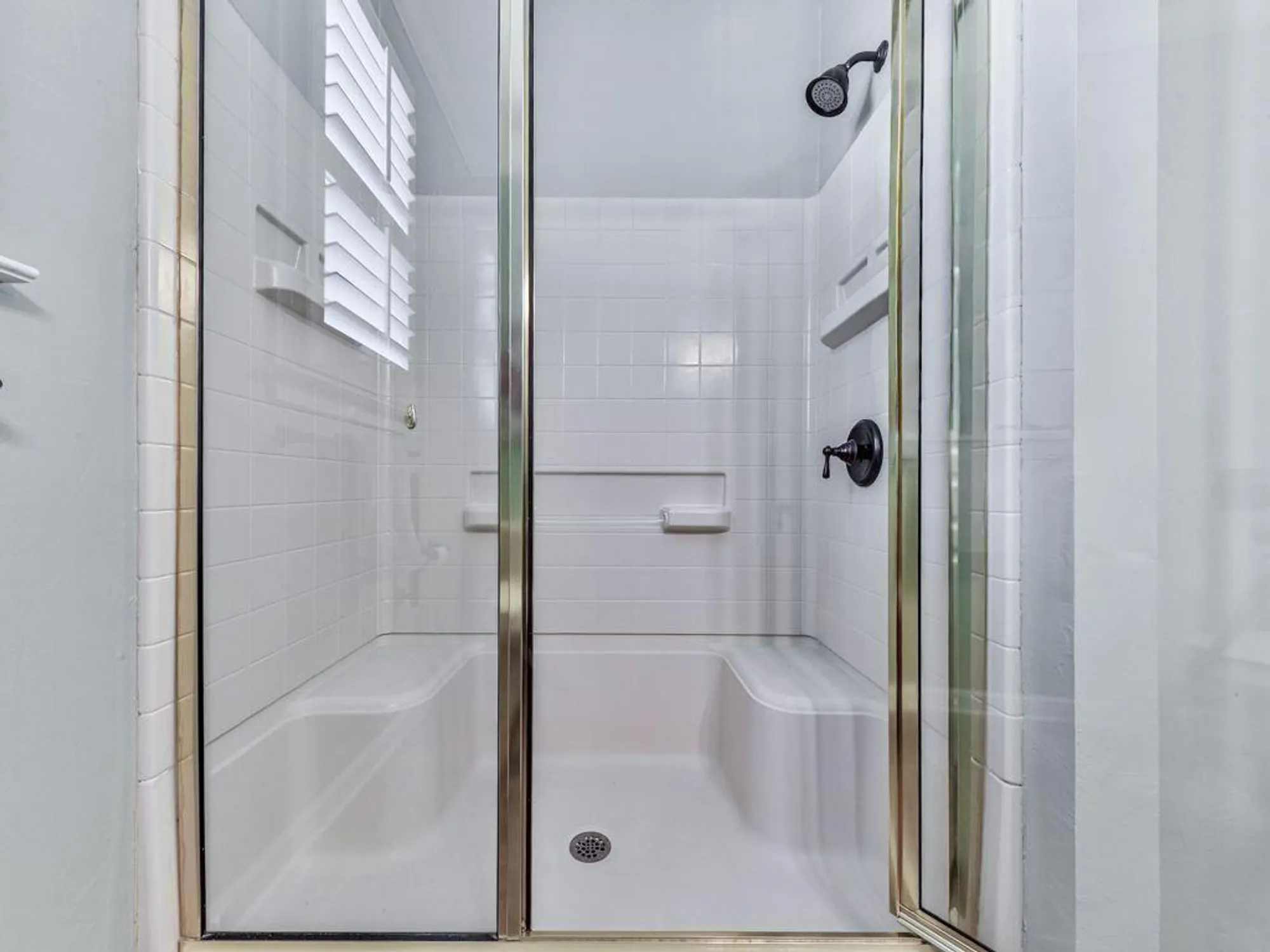 Property Slideshow image 12 of 69 | 646 laurel xing, Canton, GA, 30114