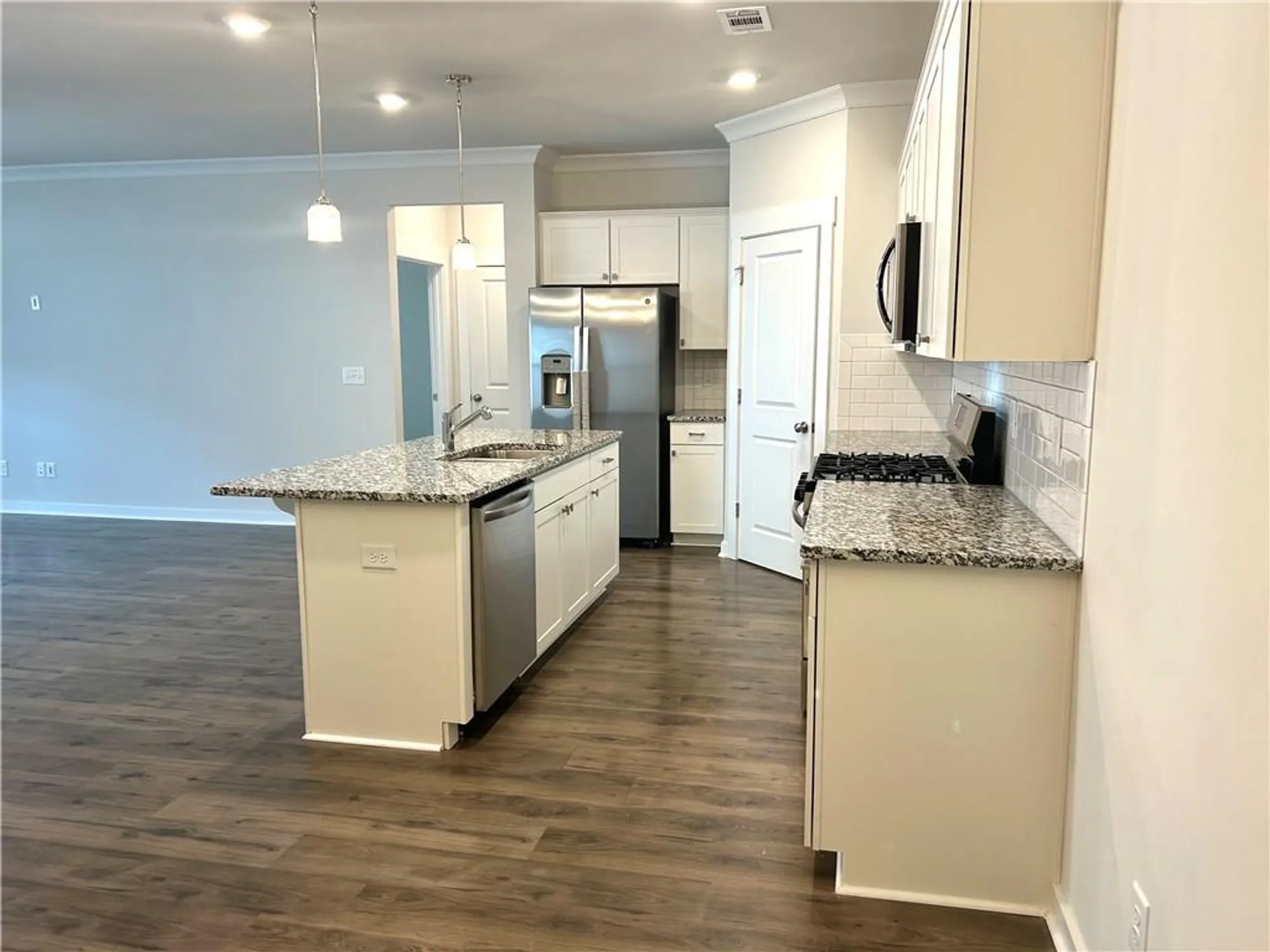 Property Slideshow image 10 of 44 | 2984 rambler dr, Loganville, GA, 30052