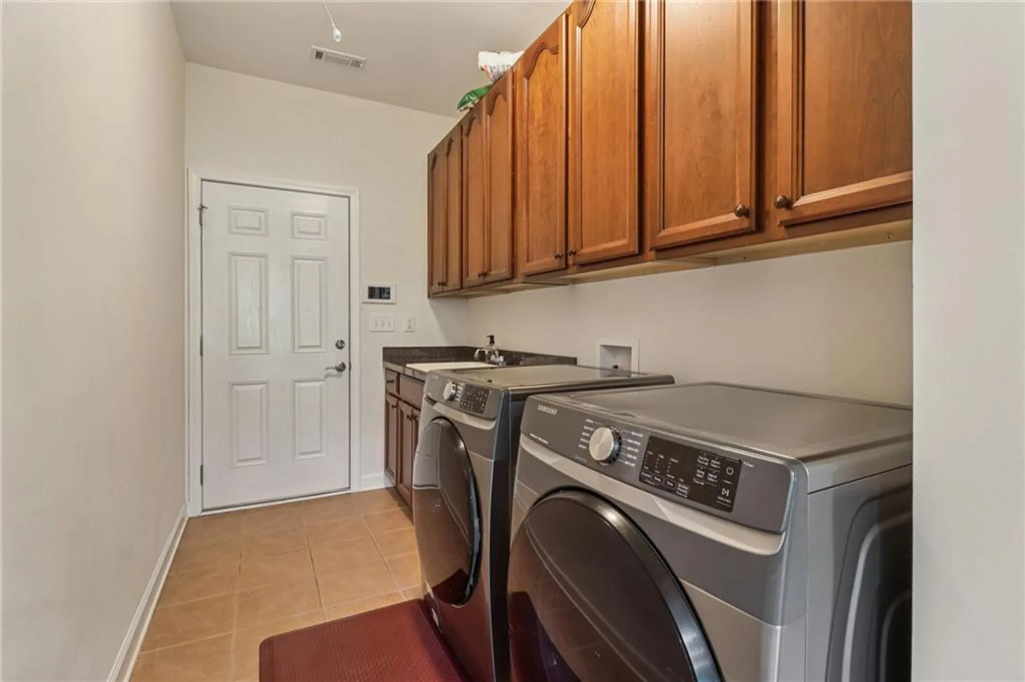 Property Slideshow image 31 of 92 | 3217 black gum ln, Gainesville, GA, 30504