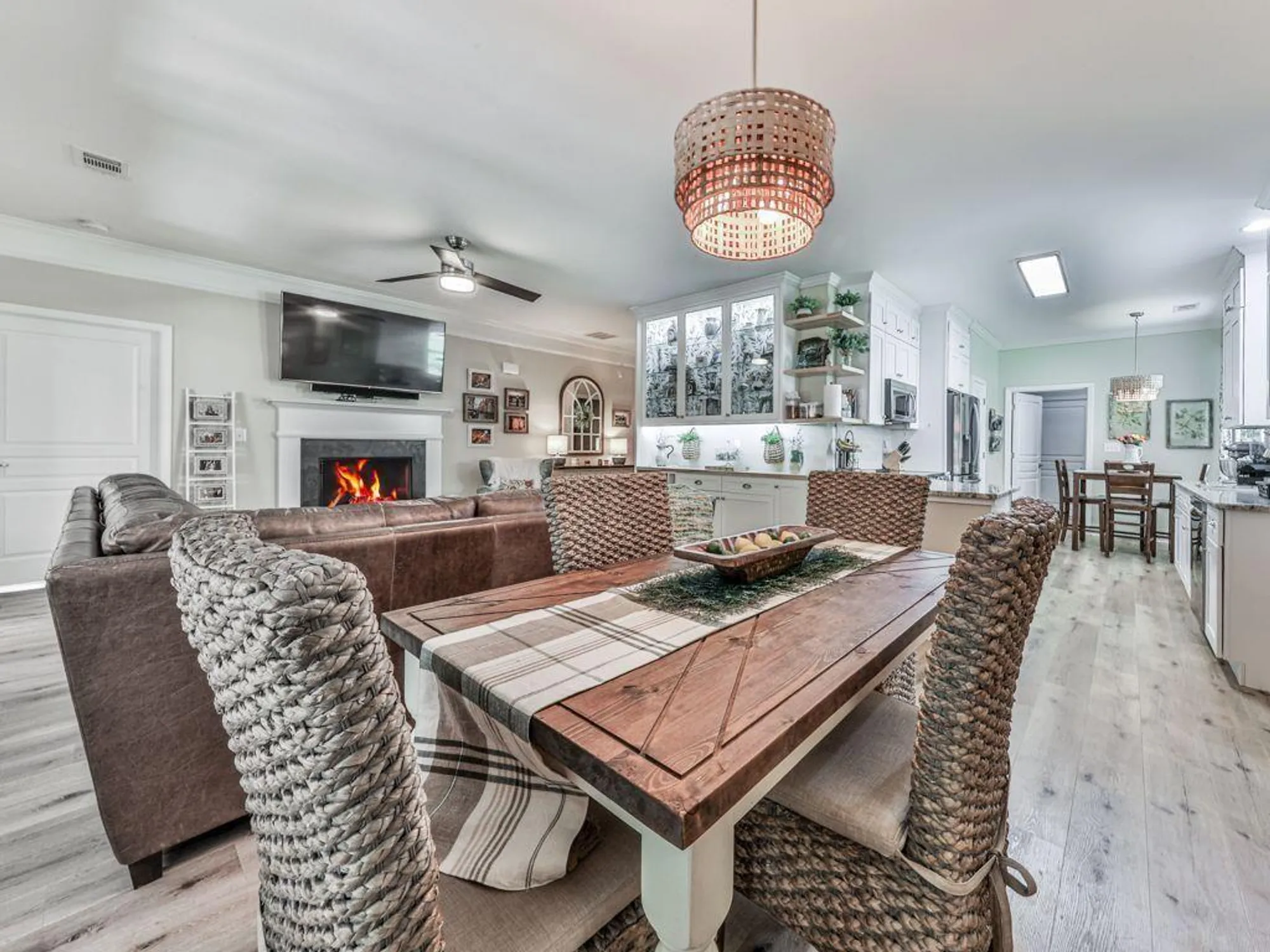 Property Slideshow image 18 of 68 | 421 larkspur dr, Canton, GA, 30114