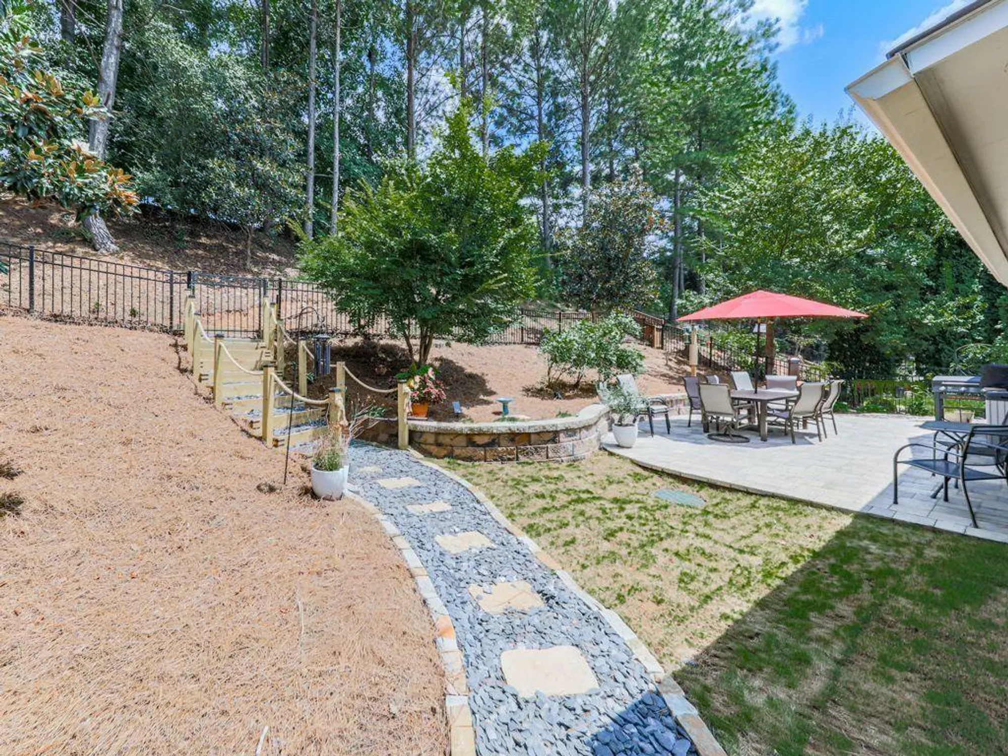 Property Slideshow image 38 of 68 | 421 larkspur dr, Canton, GA, 30114