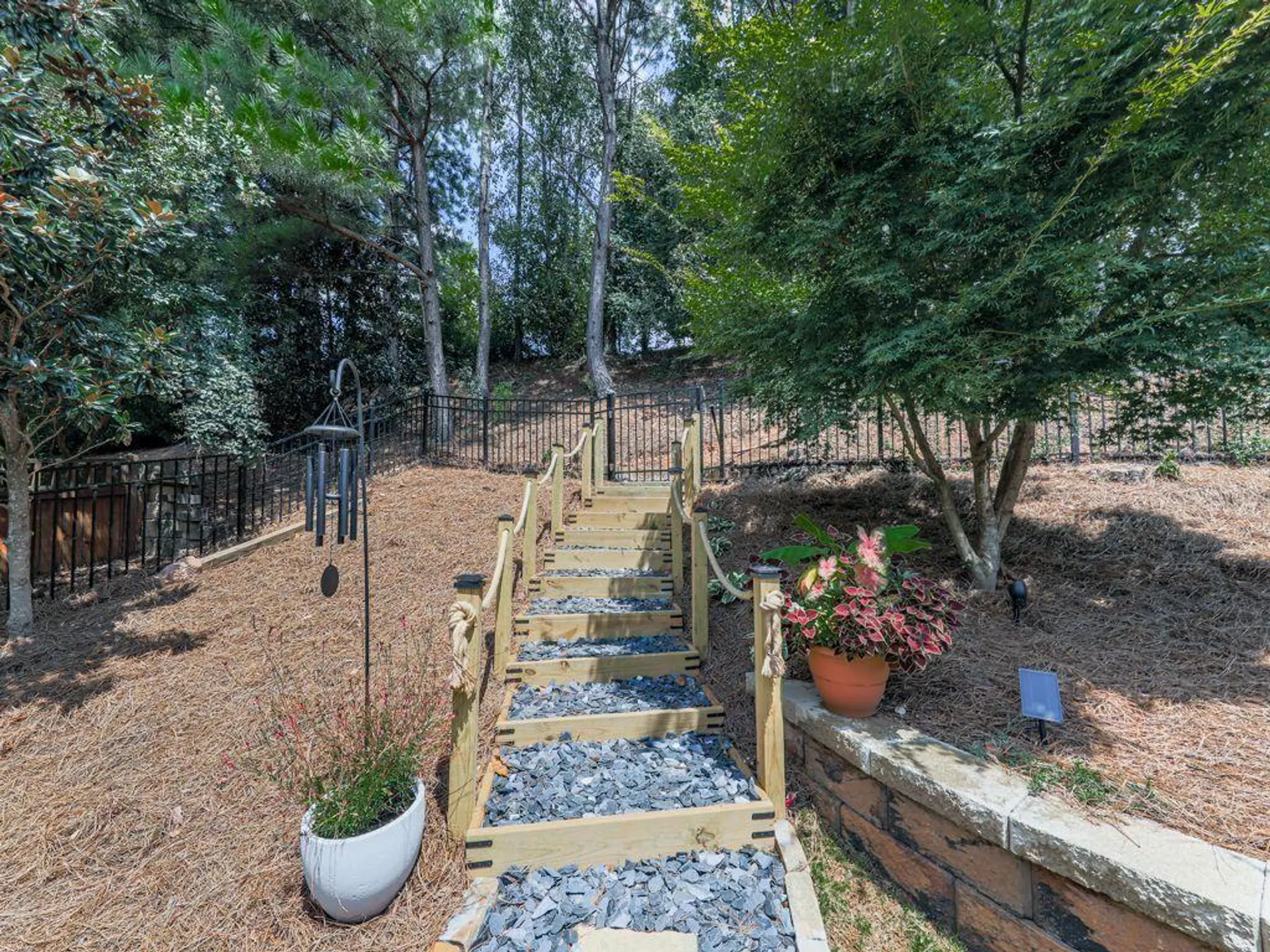 Property Slideshow image 39 of 68 | 421 larkspur dr, Canton, GA, 30114