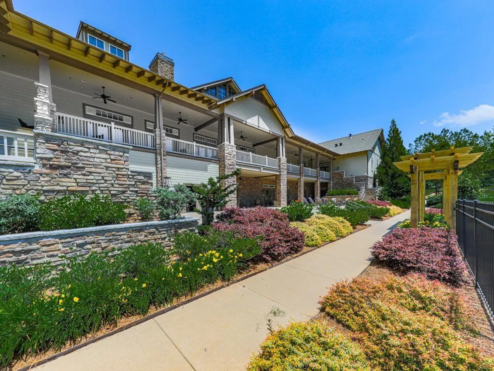 Property Slideshow image 54 of 68 | 421 larkspur dr, Canton, GA, 30114