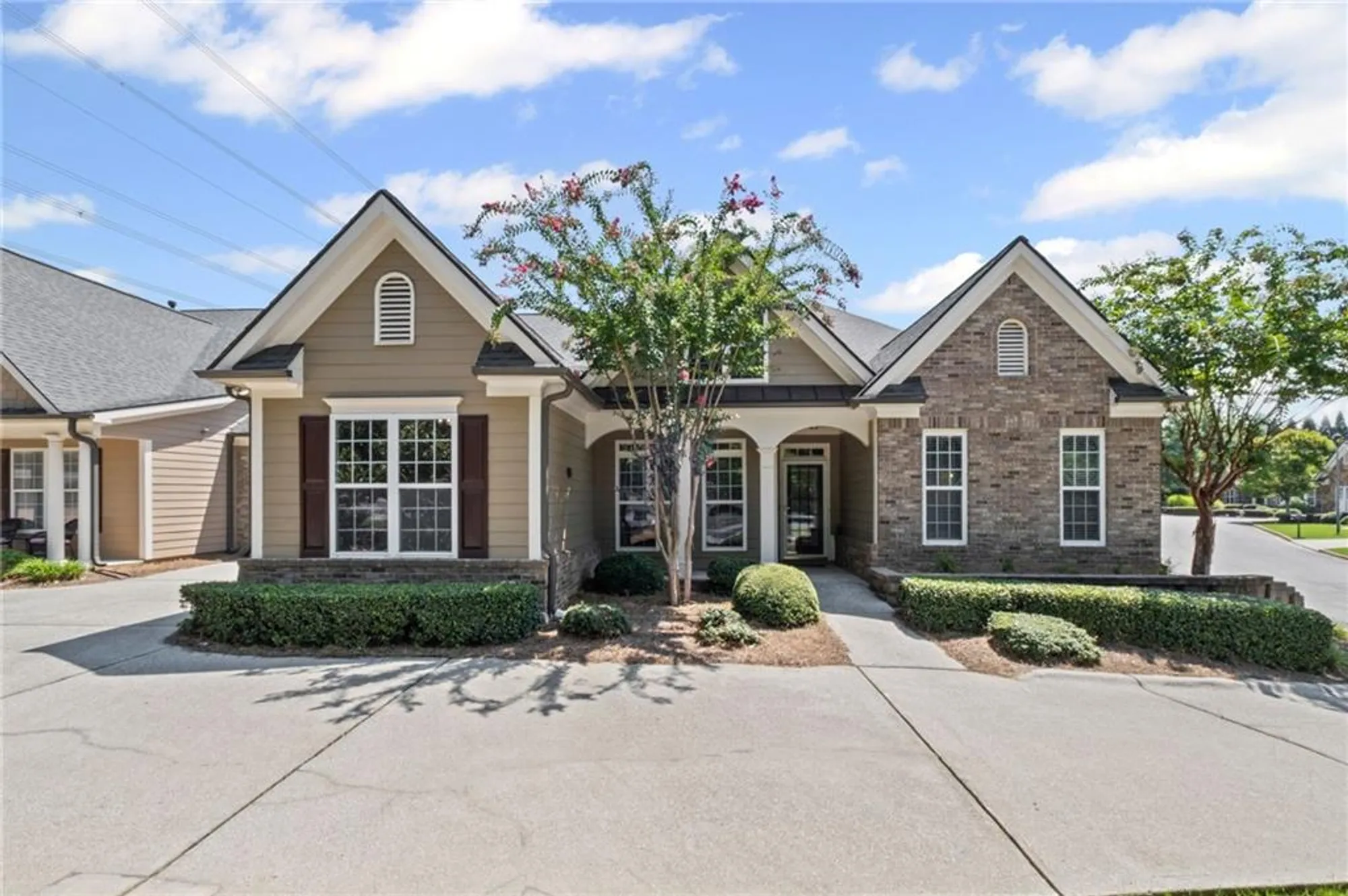 Property Slideshow image 1 of 43 | 5362 manor view dr 12, Acworth, GA, 30101