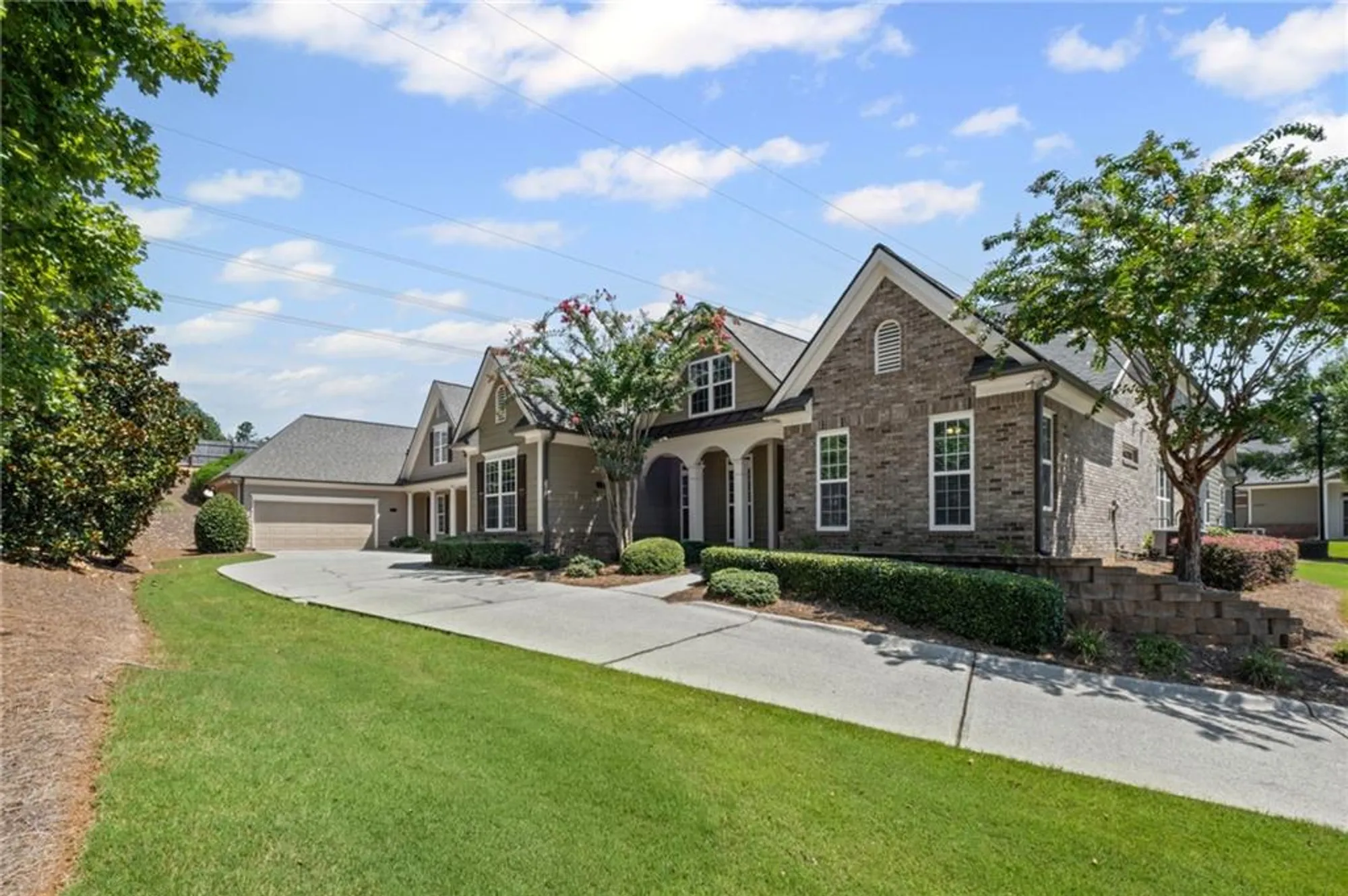 Property Slideshow image 3 of 43 | 5362 manor view dr 12, Acworth, GA, 30101