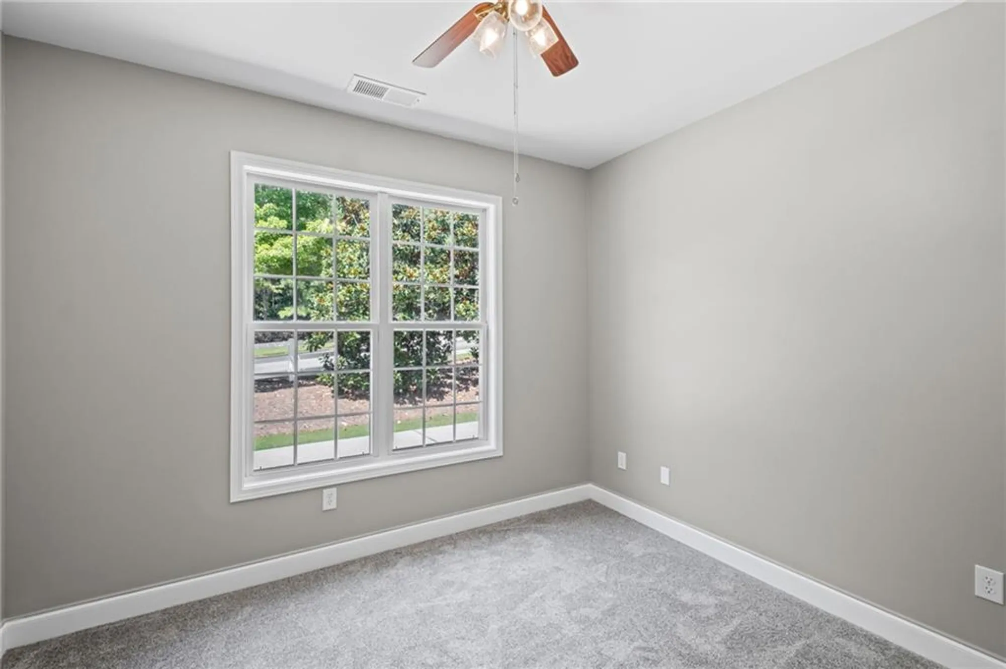 Property Slideshow image 27 of 43 | 5362 manor view dr 12, Acworth, GA, 30101