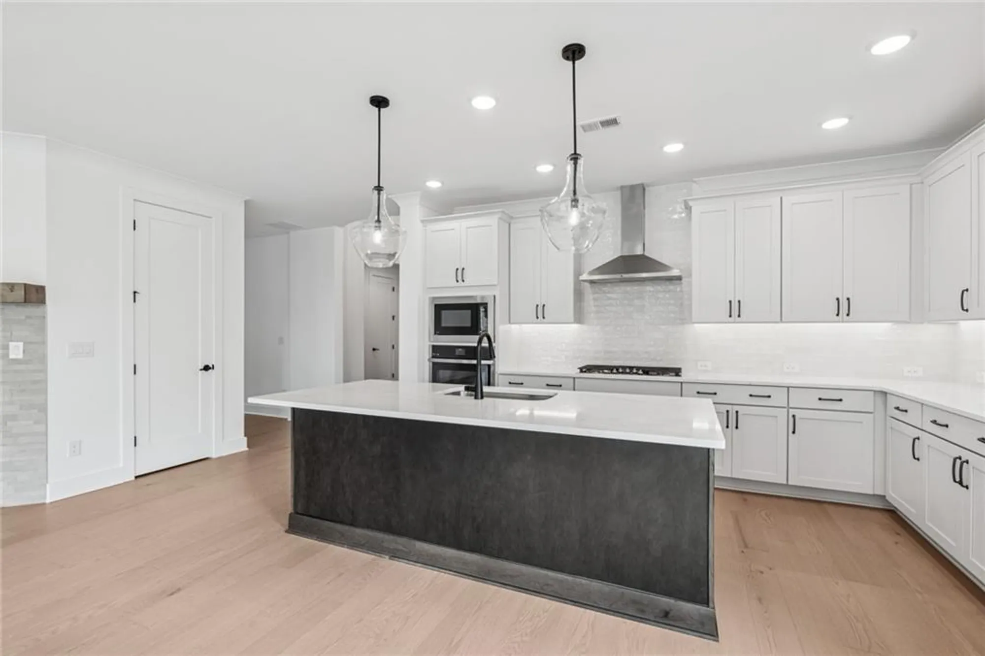 Property Slideshow image 17 of 41 | 2044 ripple park bnd, Canton, GA, 30114