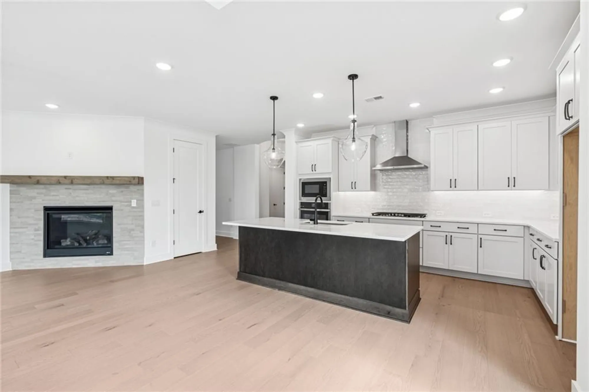 Property Slideshow image 18 of 41 | 2044 ripple park bnd, Canton, GA, 30114