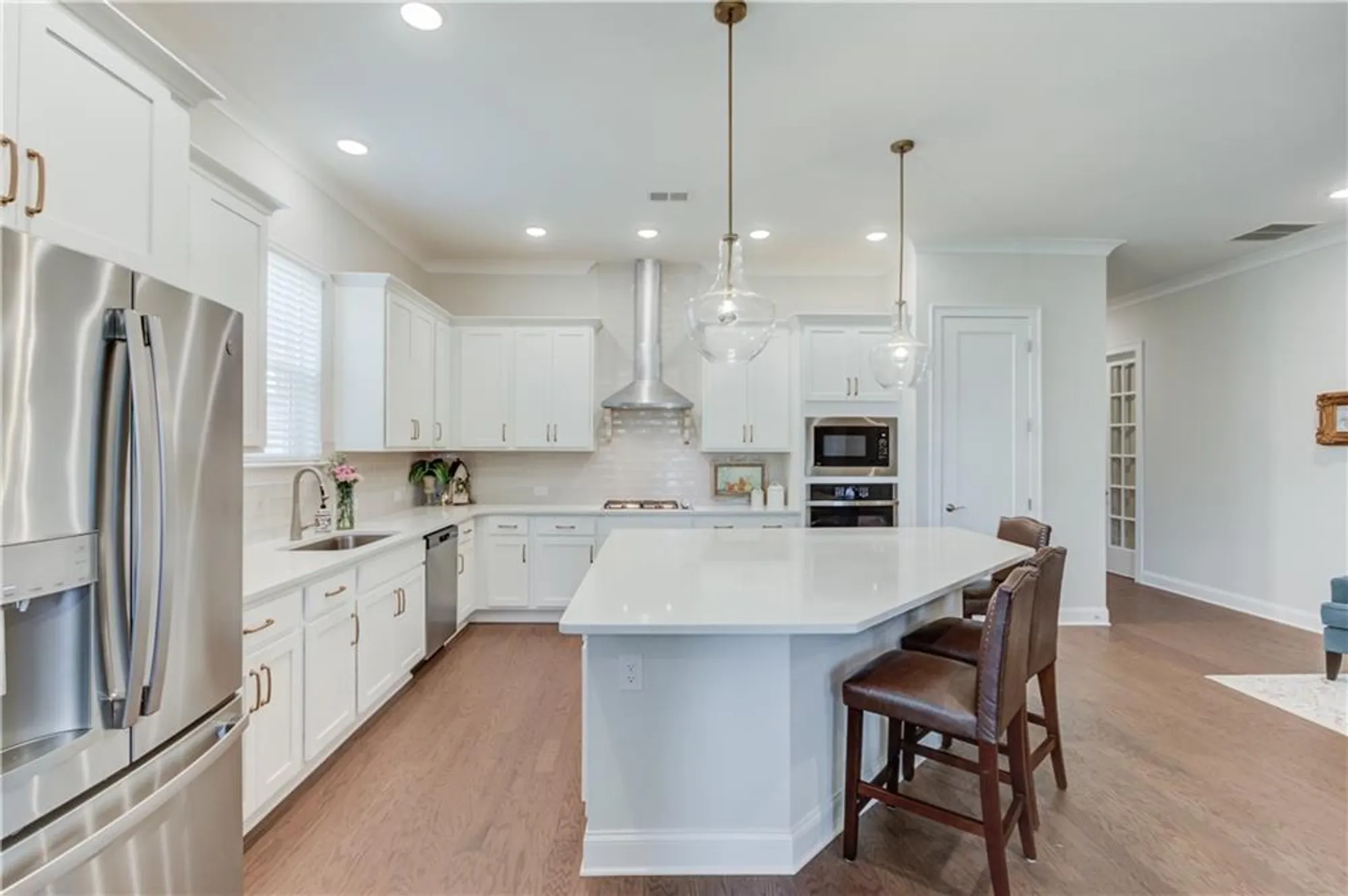 Property Slideshow image 6 of 23 | 6817 bungalow rd, Flowery Branch, GA, 30542