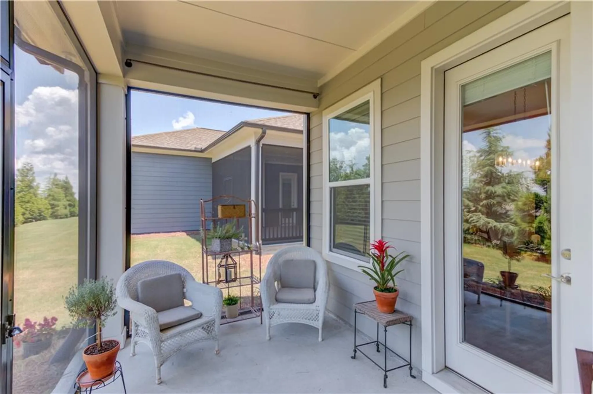 Property Slideshow image 16 of 23 | 6817 bungalow rd, Flowery Branch, GA, 30542