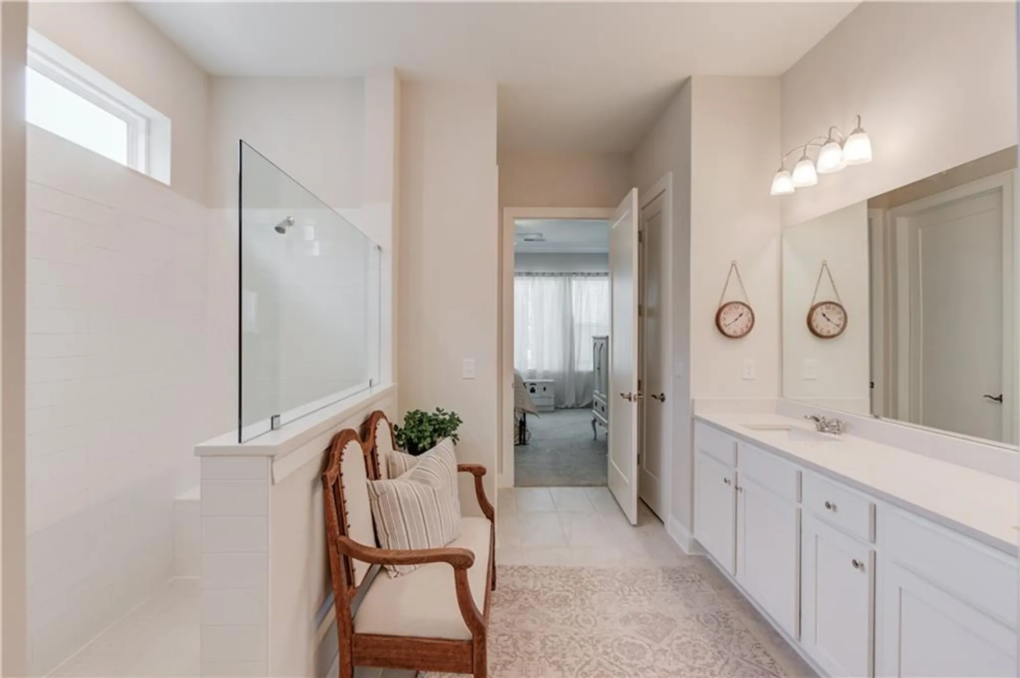 Property Slideshow image 10 of 23 | 6817 bungalow rd, Flowery Branch, GA, 30542