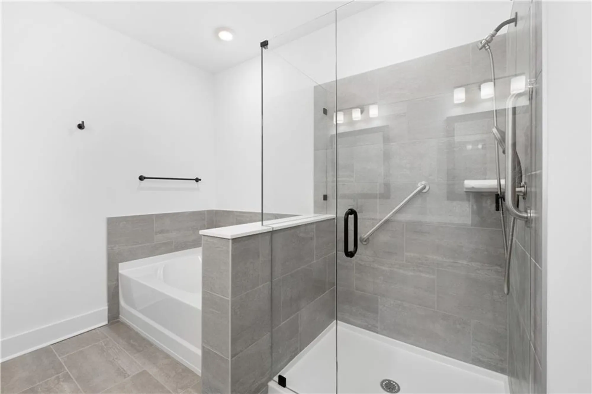 Property Slideshow image 23 of 43 | 3321 orwell way unit 3301, Cumming, GA, 30041