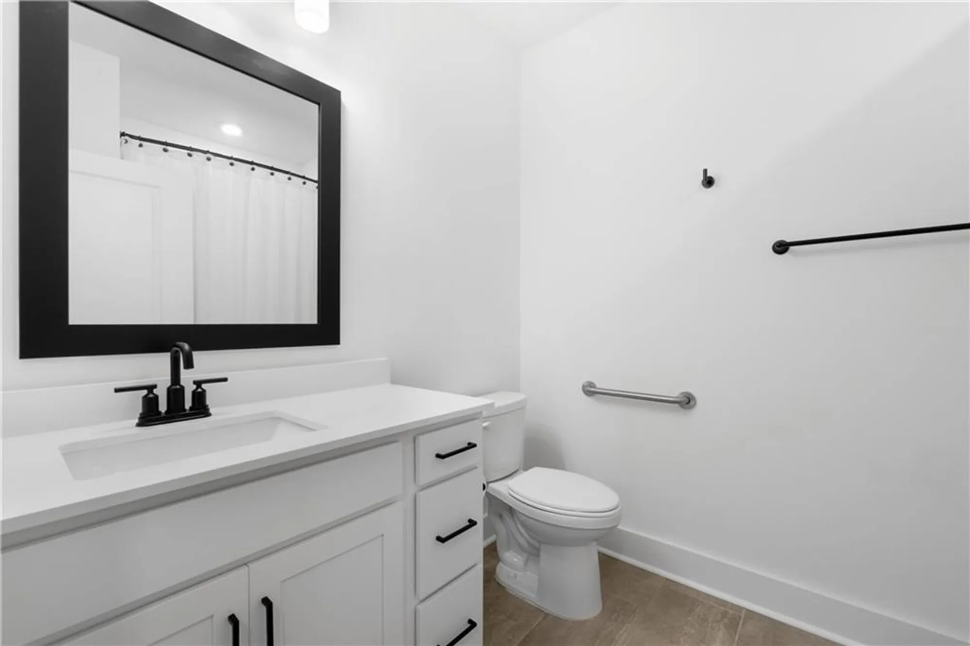 Property Slideshow image 28 of 43 | 3321 orwell way unit 3301, Cumming, GA, 30041