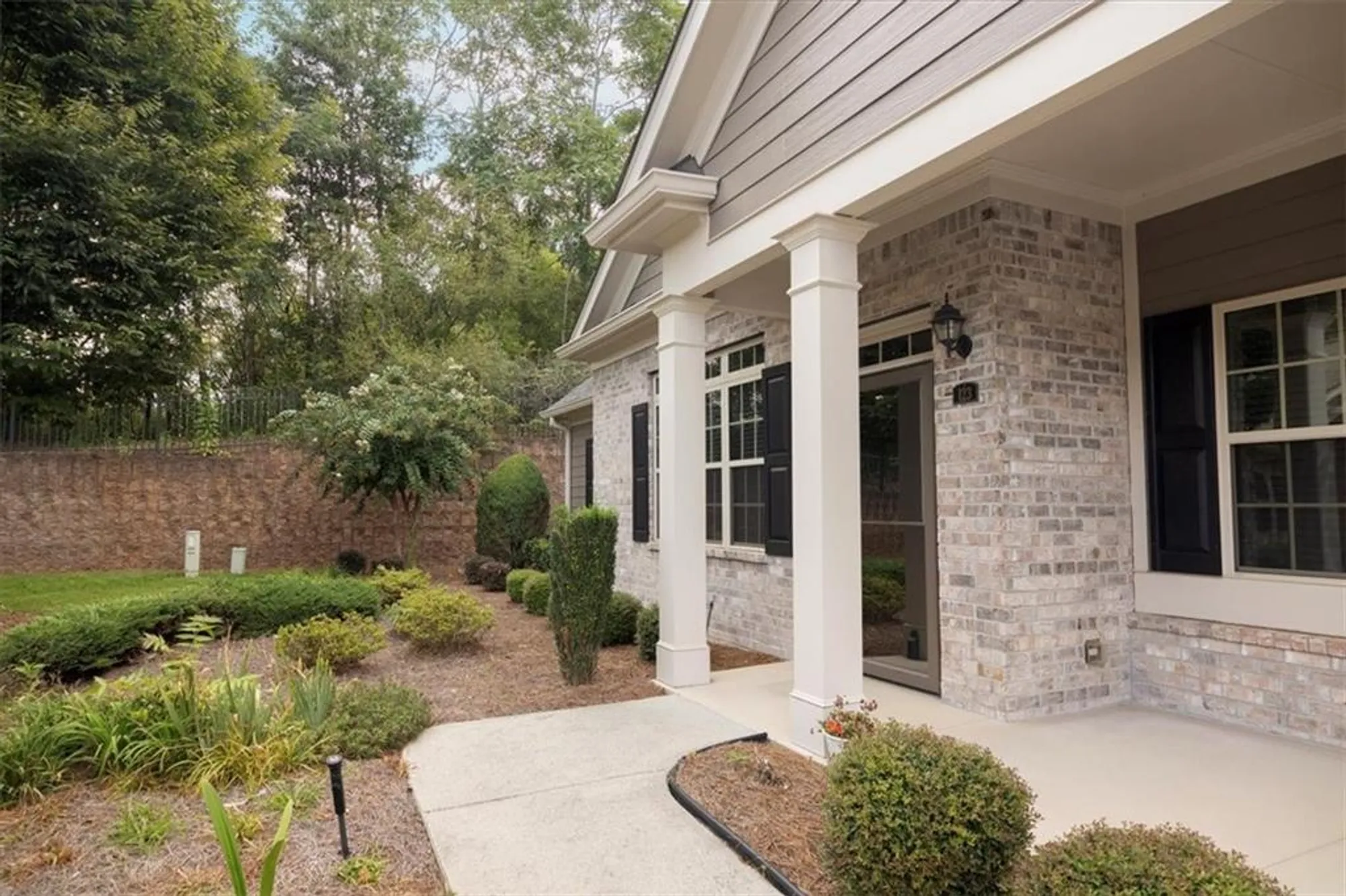 Property Slideshow image 3 of 29 | 123 owens farm ln # 12, Woodstock, GA, 30188