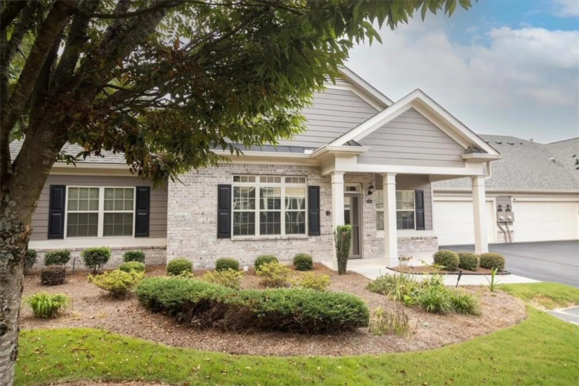 Property Slideshow image 6 of 29 | 123 owens farm ln # 12, Woodstock, GA, 30188