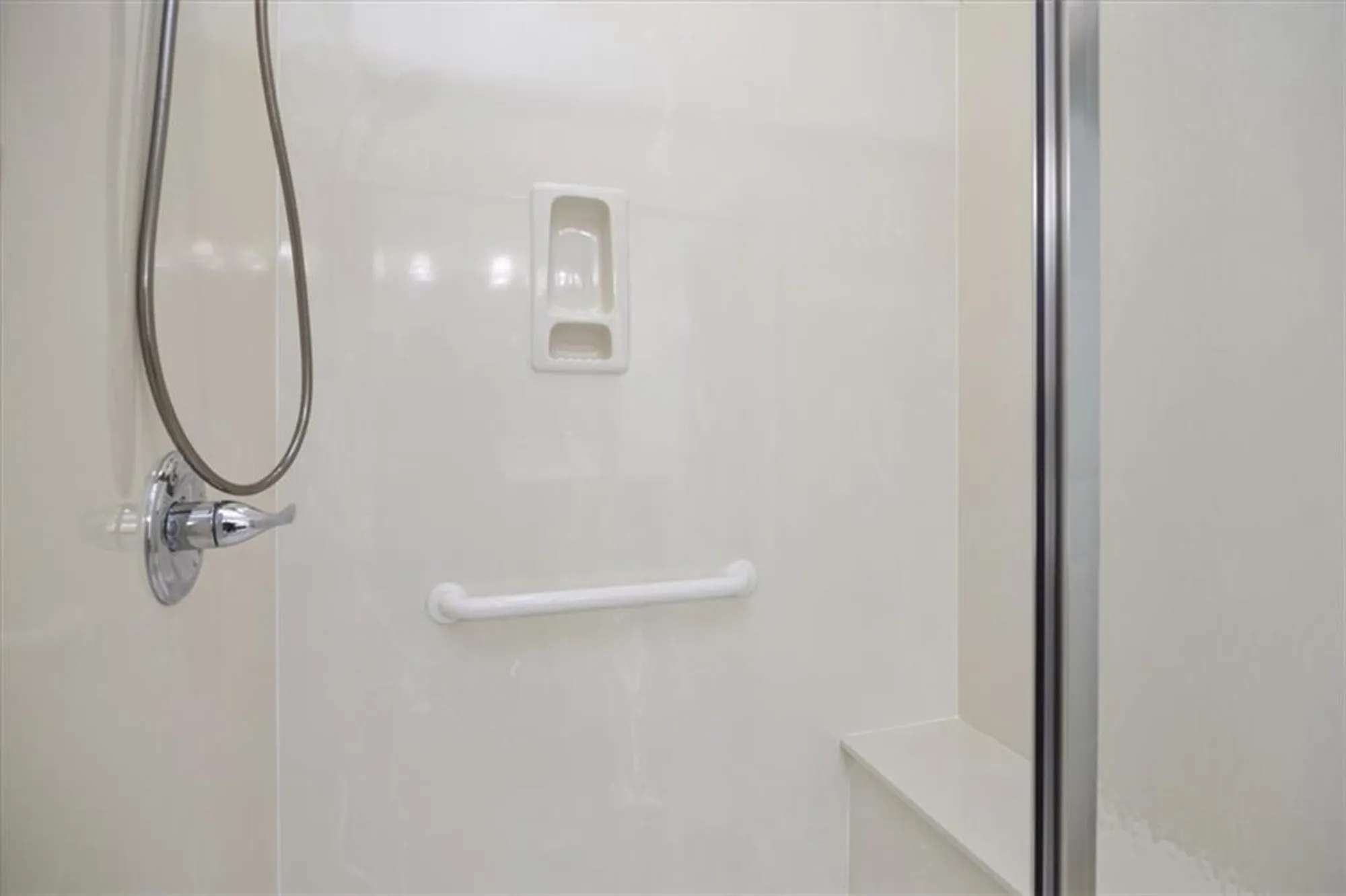 Property Slideshow image 22 of 29 | 123 owens farm ln # 12, Woodstock, GA, 30188